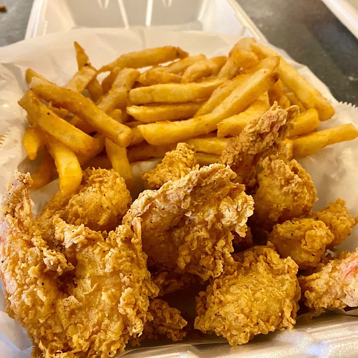 6 Whole Wings & Fries