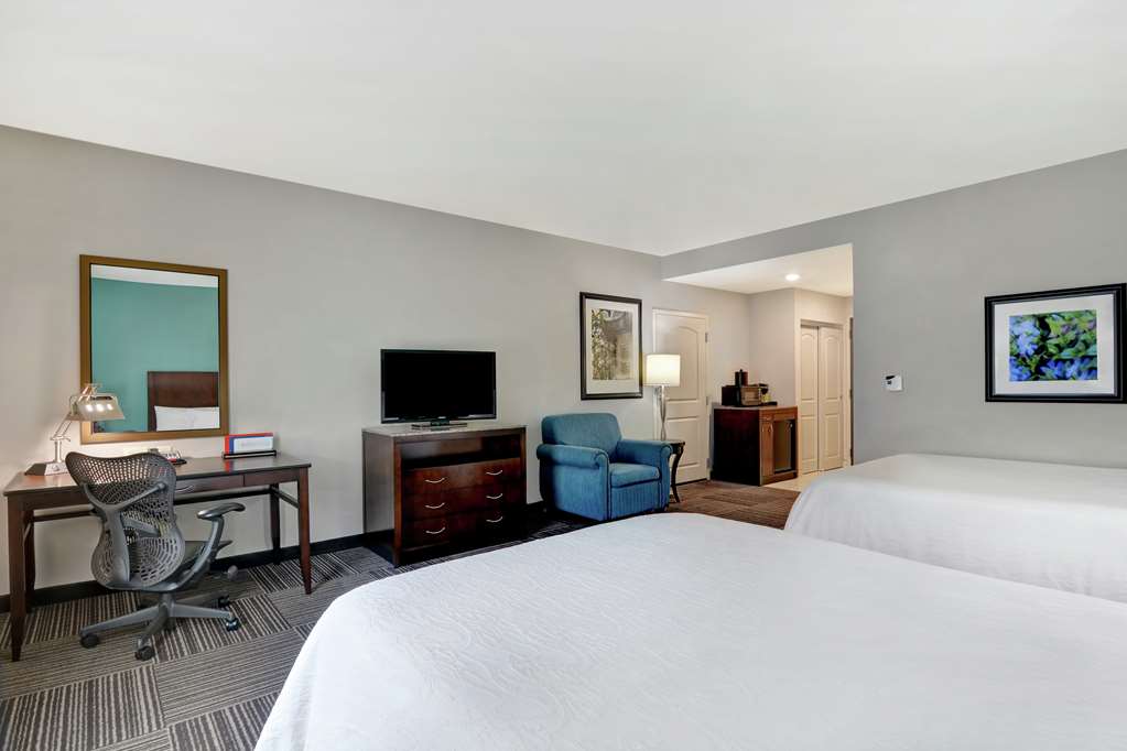 Hilton Garden Inn Fayetteville Image