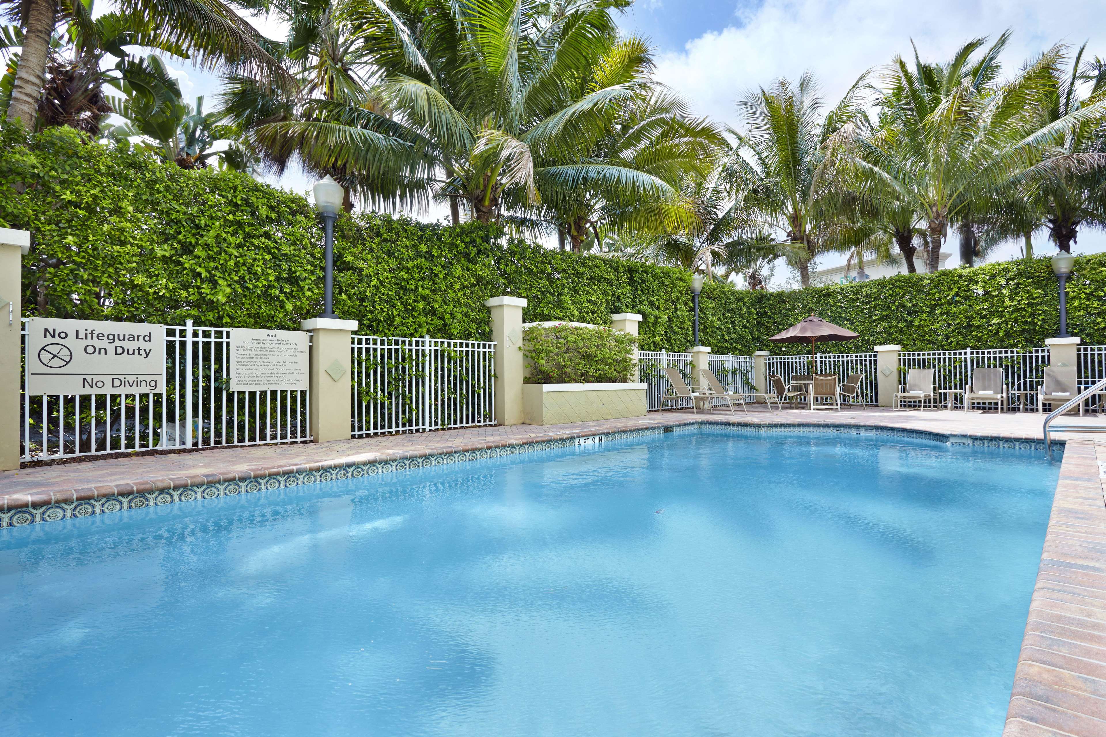 Hampton Inn West Palm Beach Central Airport Photo