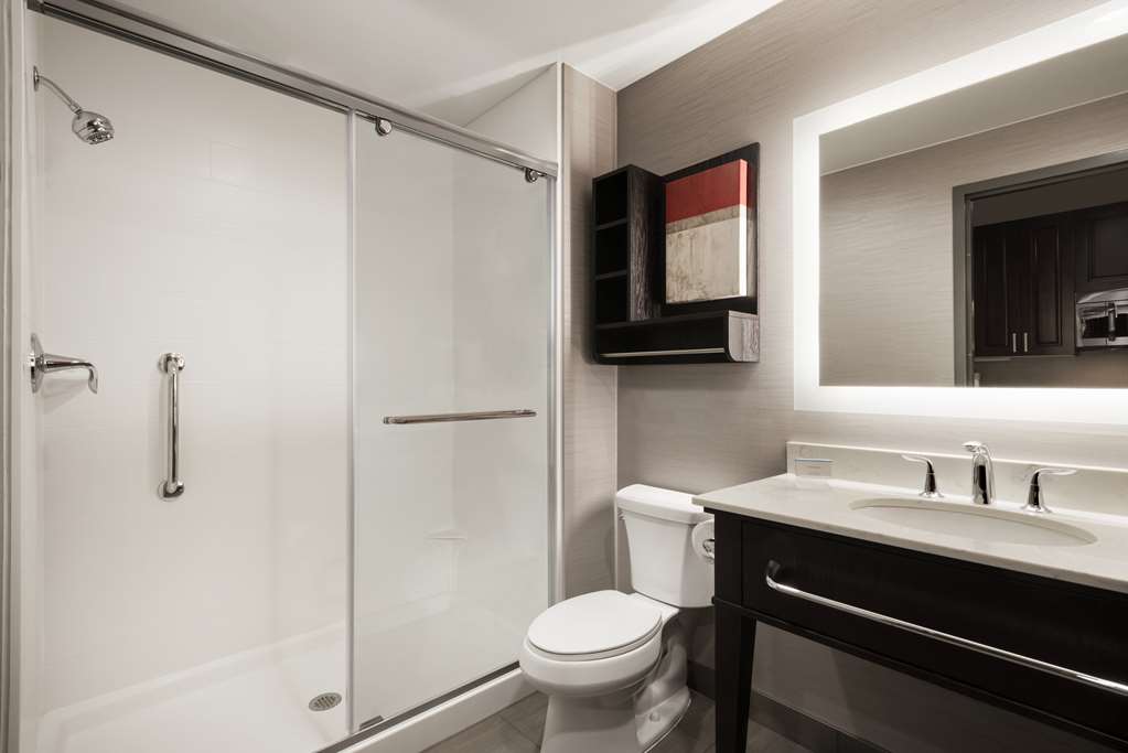 Homewood Suites by Hilton Milwaukee Downtown Image