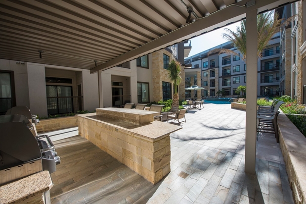 Images 7Seventy Apartments in Houston's Energy Corridor