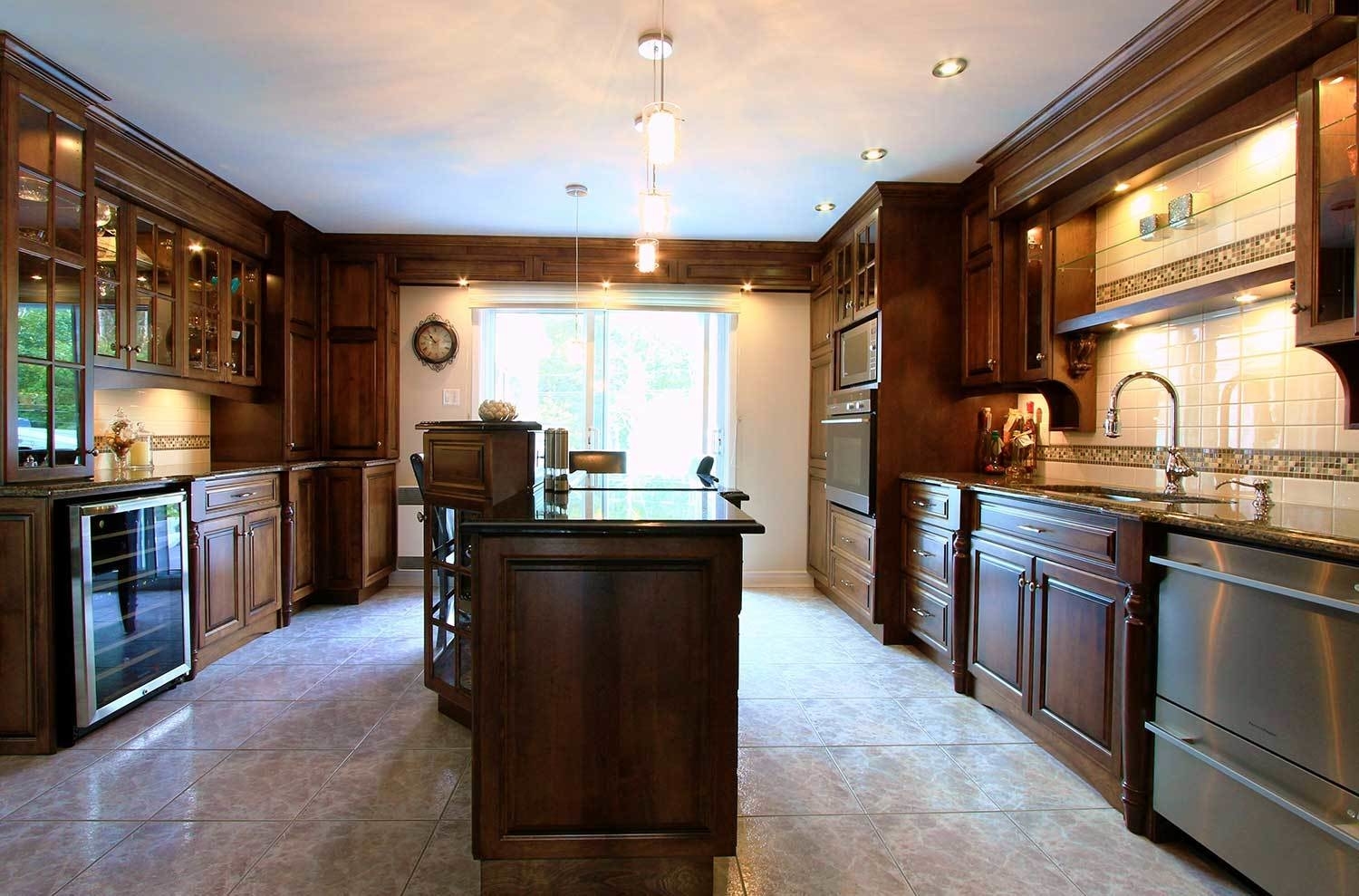 ArmoiresEbénisterie B Coulombe, Matane QC Ourbis