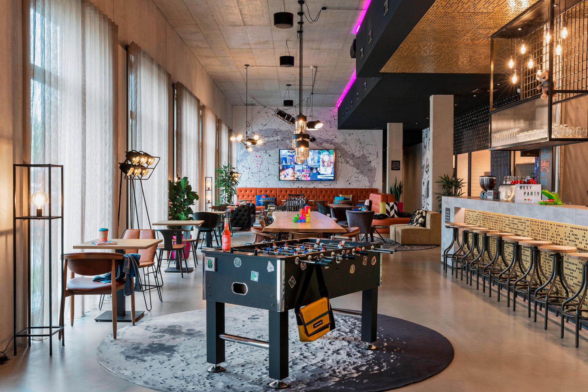 Moxy Darmstadt     Hotels Darmstadt