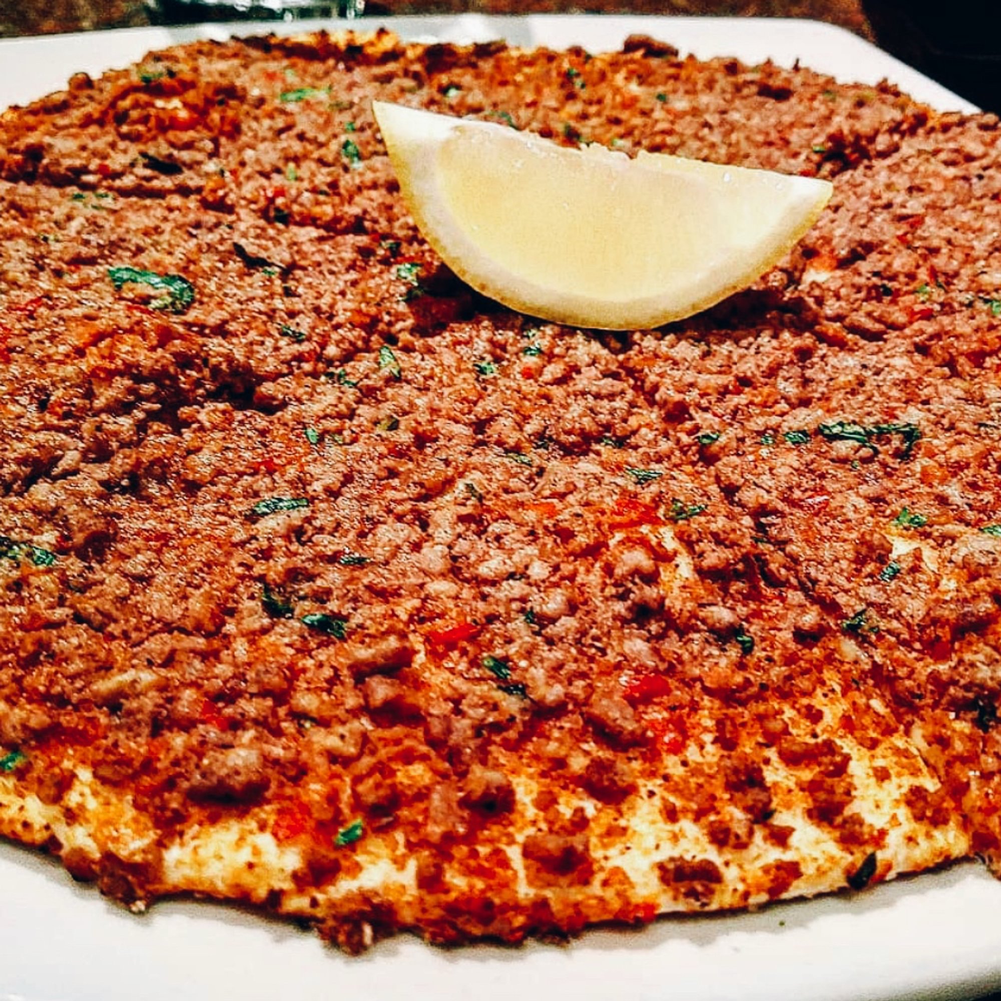 Lahm Bil-Ajin (Sfiha) (Halal)