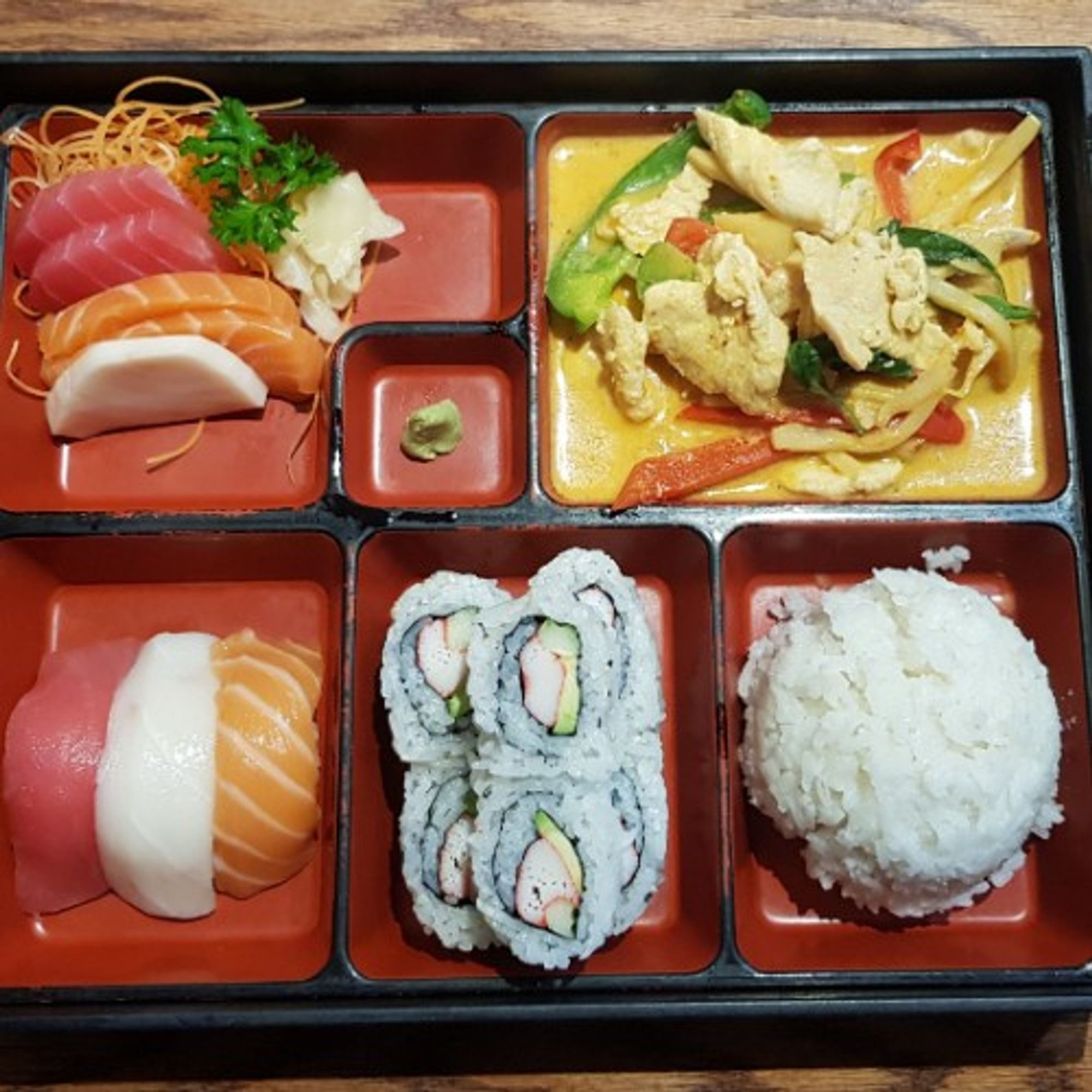 Sushi, Sashimi & Curry