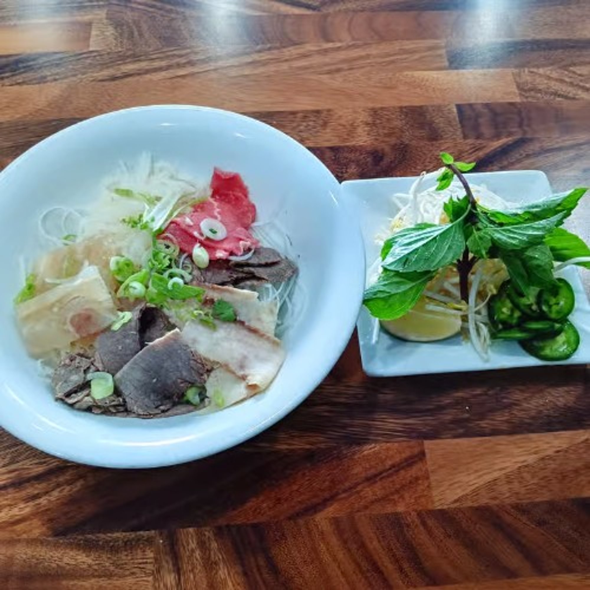 P1. Pho Nom Nom Special