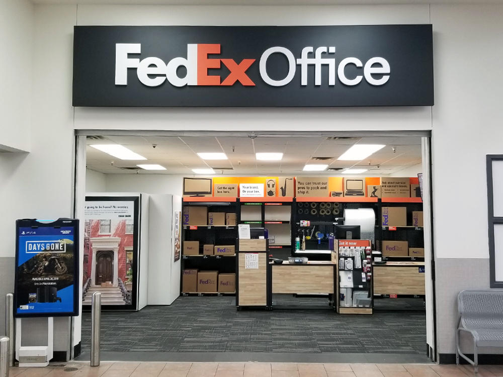 FedEx Office Print & Ship Center Photo