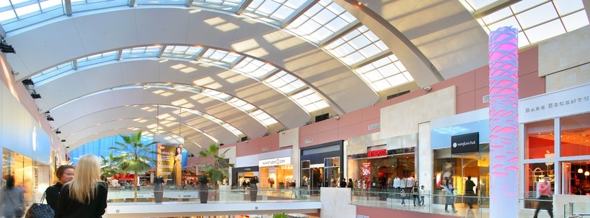 Westfield Topanga - mall in Los Angeles, California, USA 