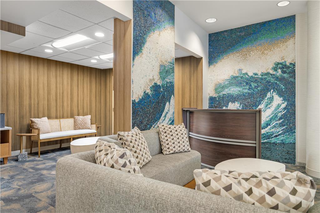 Hampton Inn Virginia Beach-Oceanfront North Image
