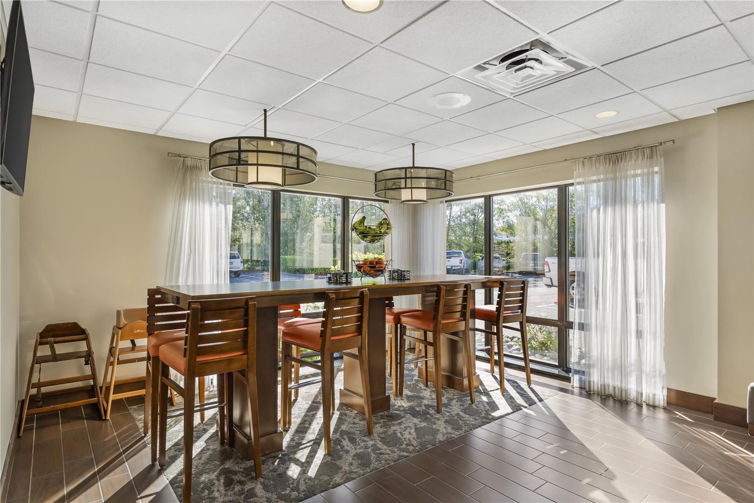 Best Western Plus Bellingham Image