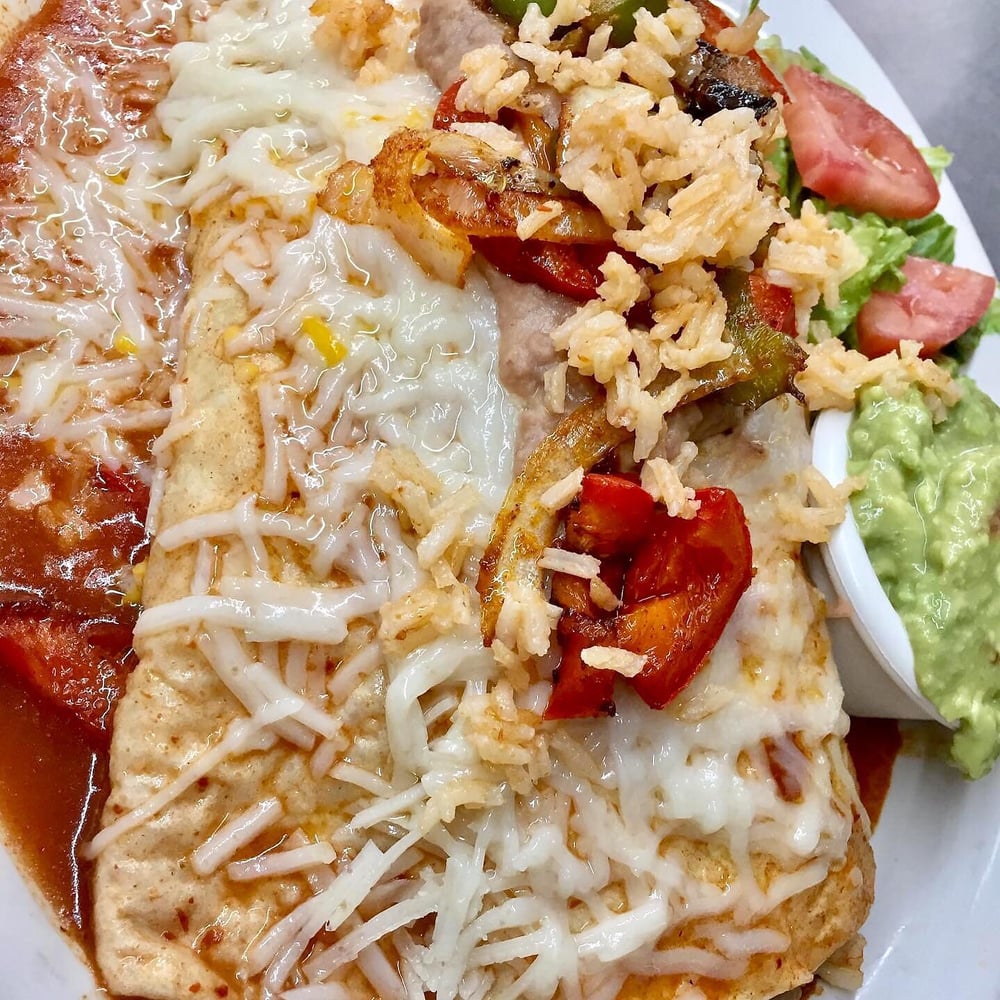 Super Grande Burro Dinner