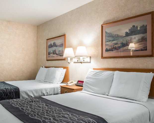 Images Econo Lodge Inn & Suites Lake Of The Ozarks