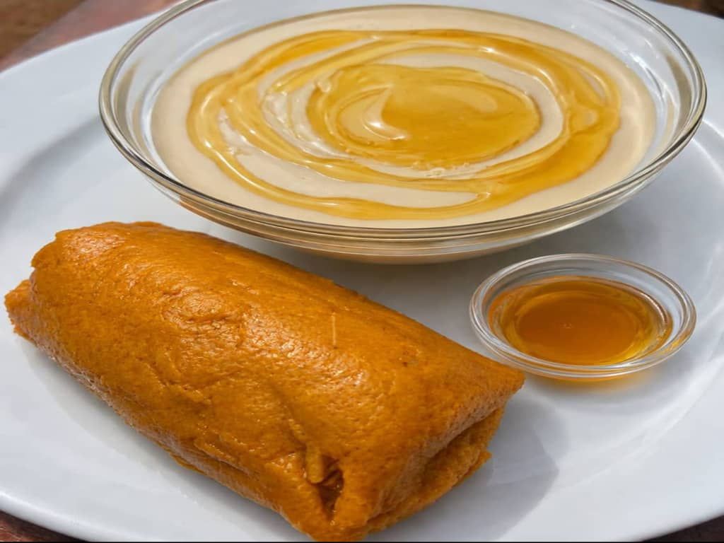 2. Royal Moi Moi Treat