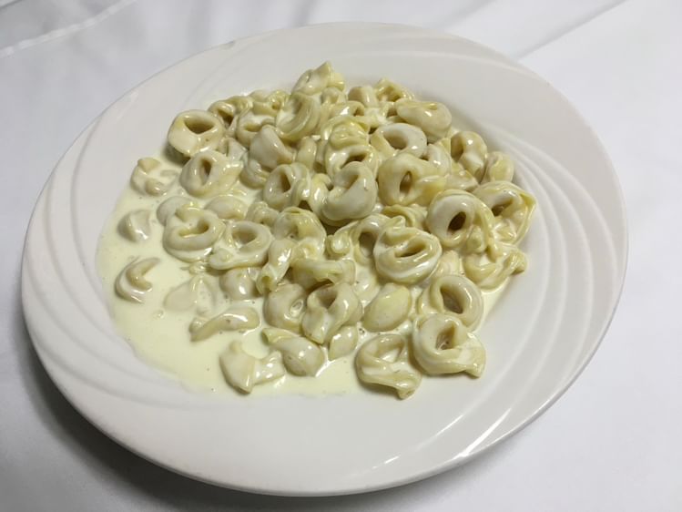 Tortellini Alfredo