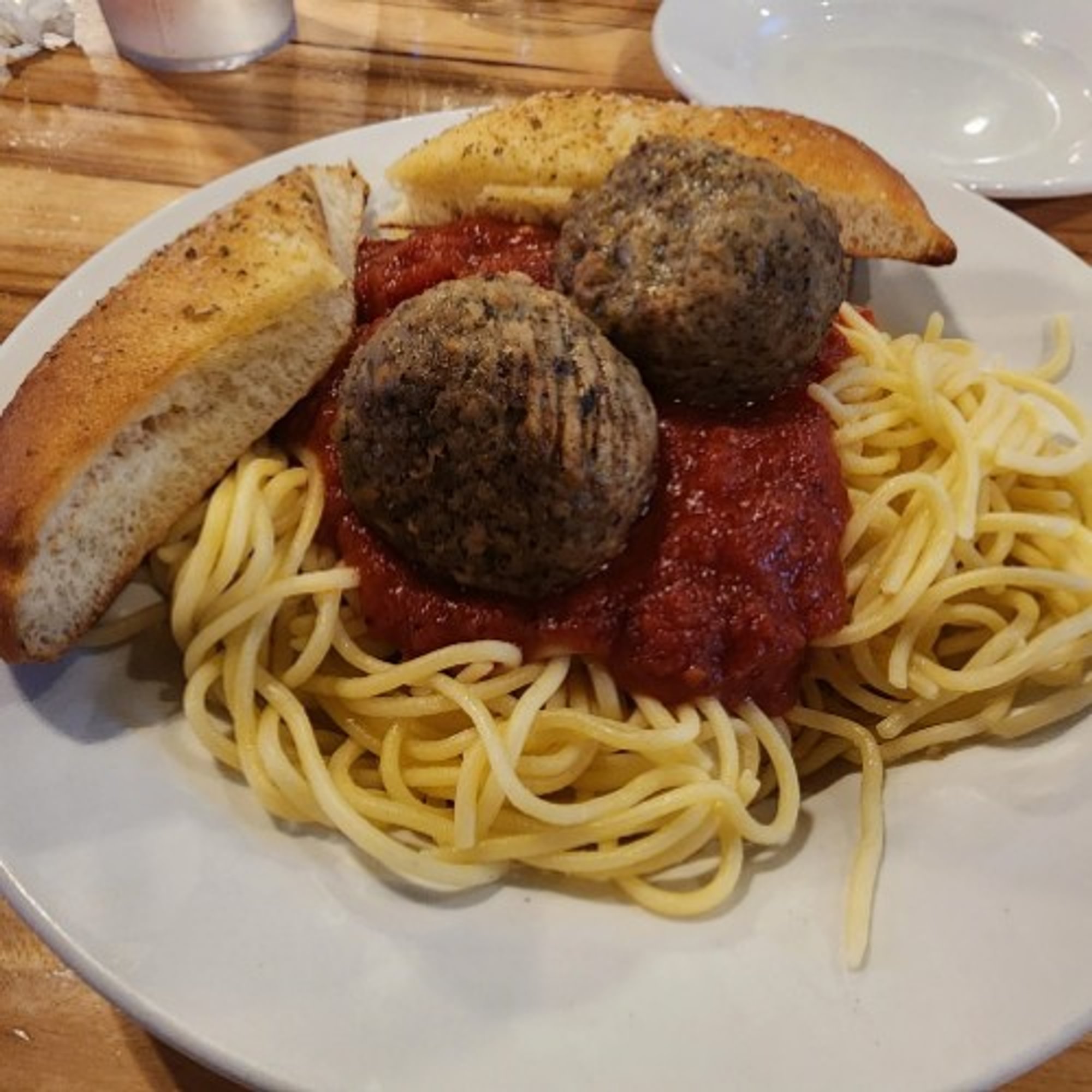 Kids Spaghetti & Meatball
