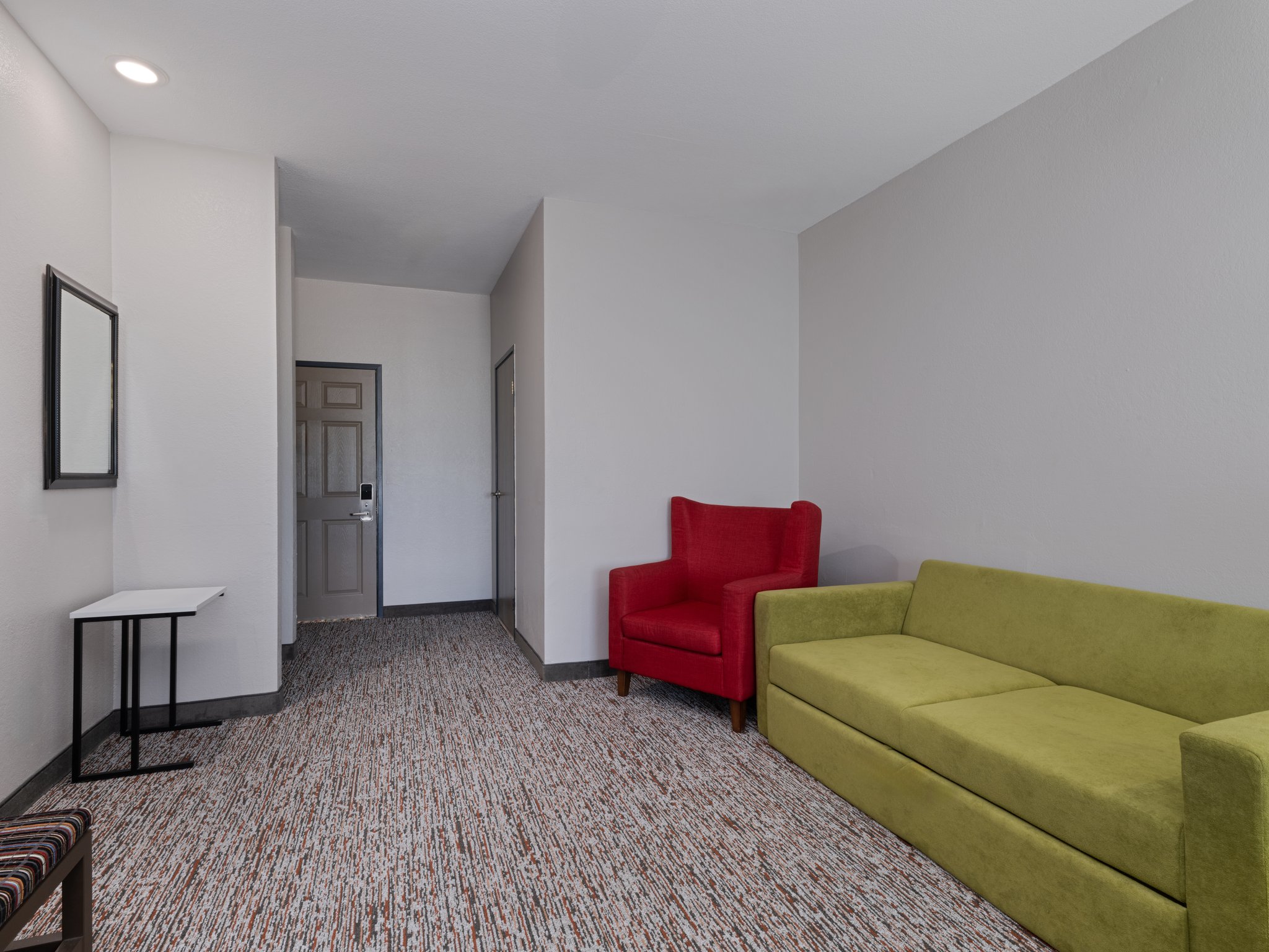 Garner Hotel Decatur - Forsyth by IHG Image