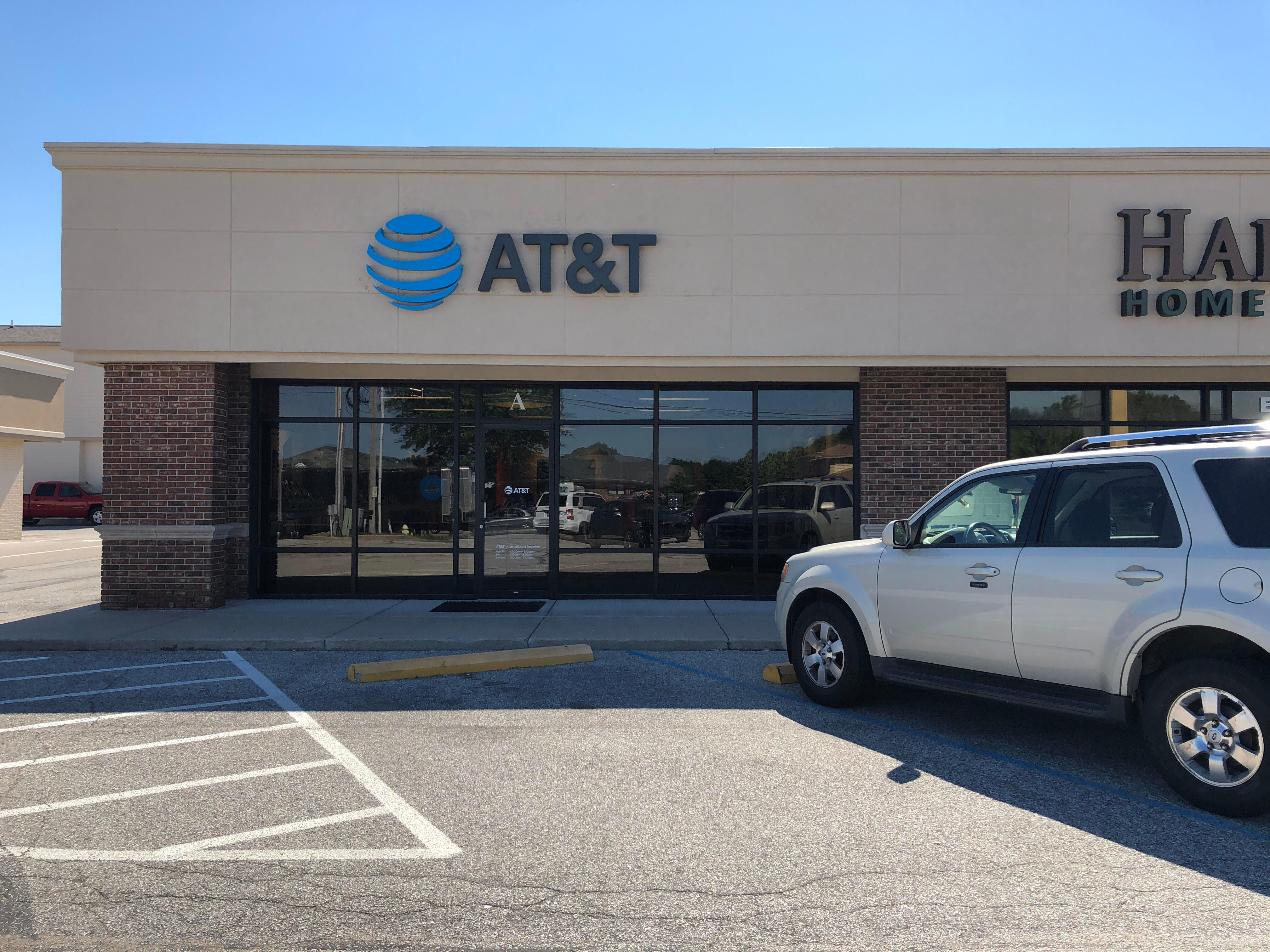 AT&T Store Photo