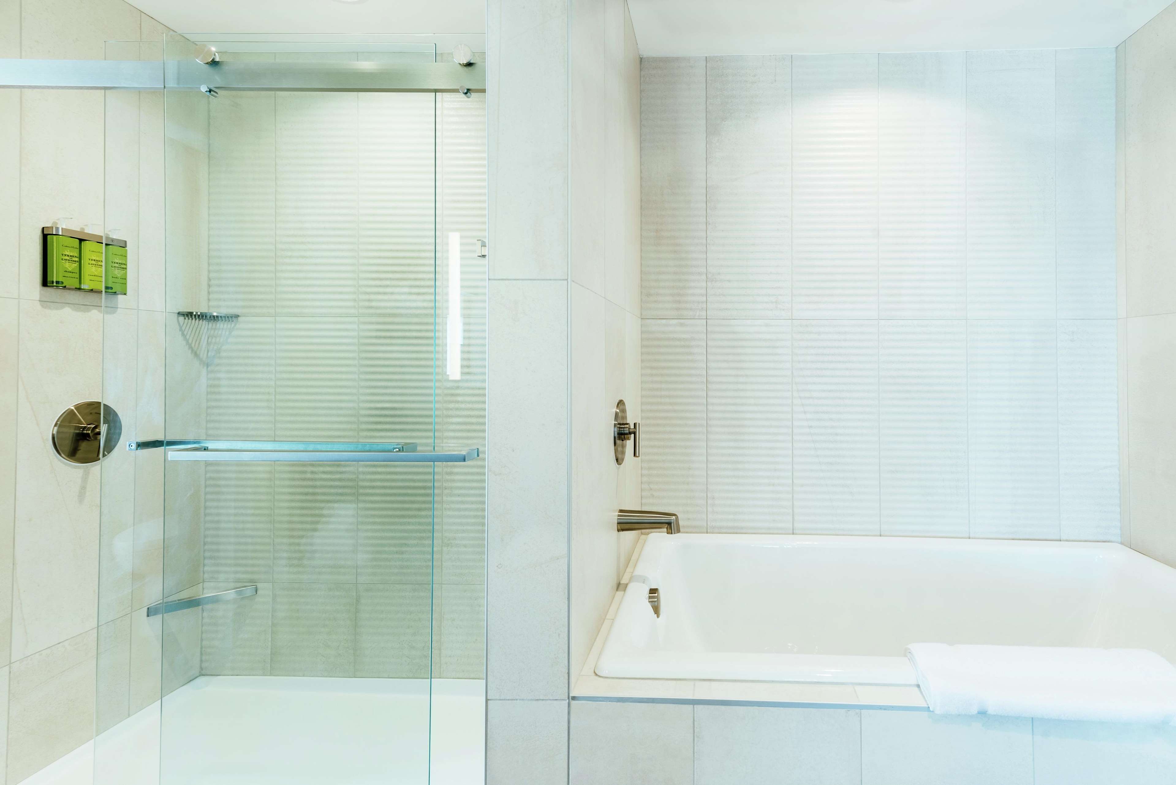 Hilton Garden Inn Denver Union Station Photo