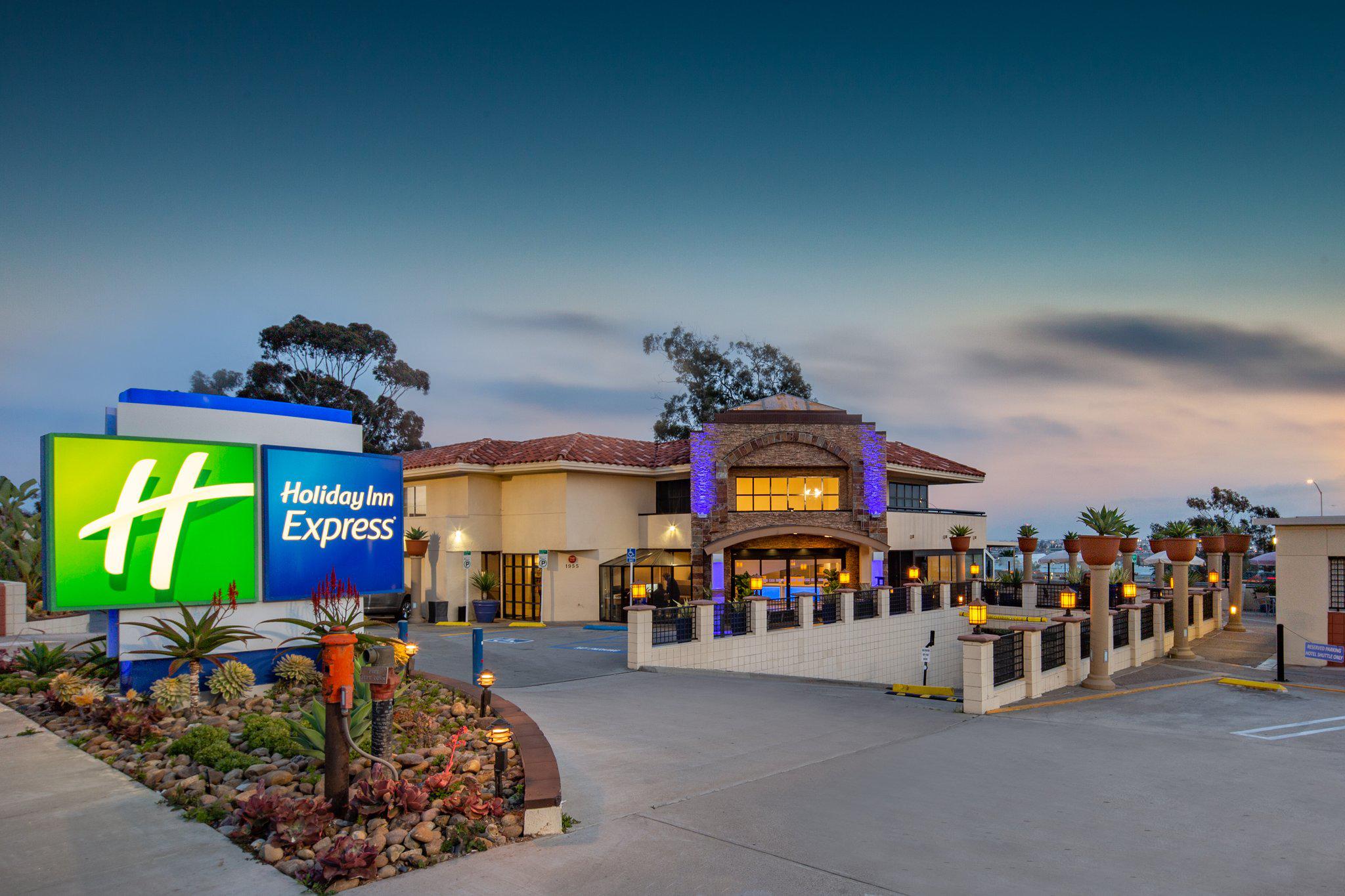 Holiday Inn Express San Diego Airport-Old Town Photo