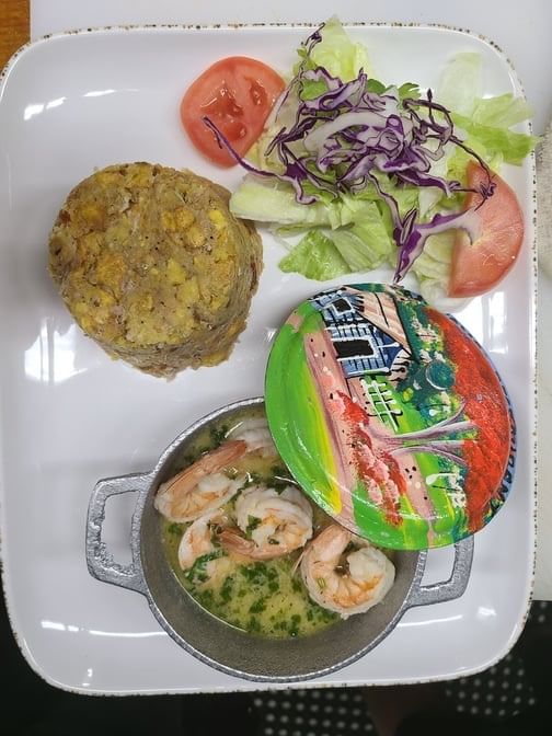 Mofongo De Camarones Al Ajillo / Al Ajillo Shrimp Mofongo