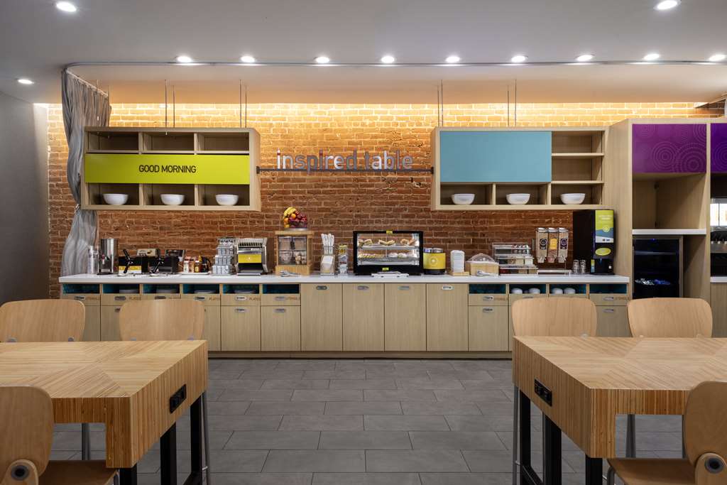 Home2 Suites by Hilton Phoenix Downtown Image