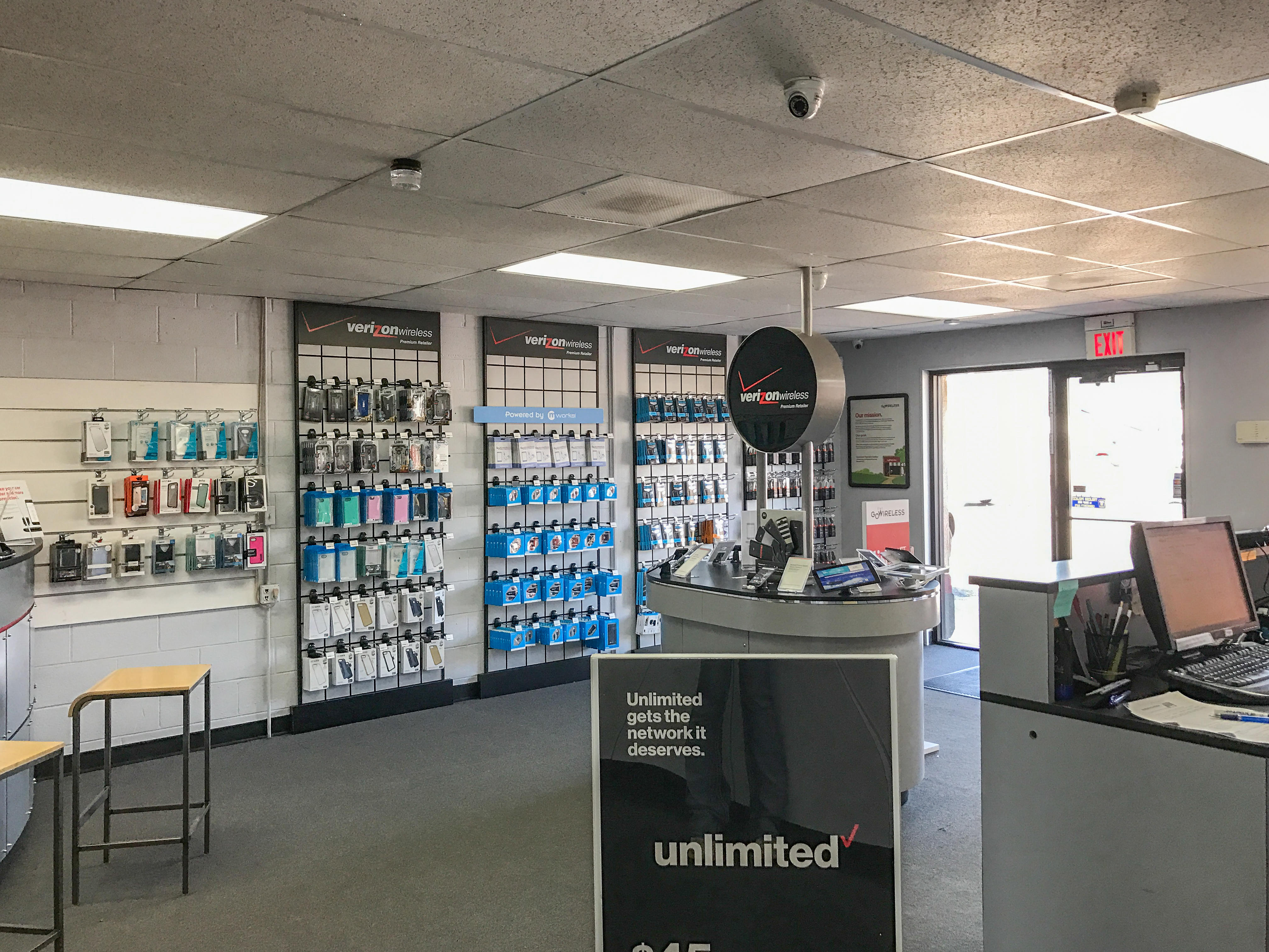 Verizon Authorized Retailer – GoWireless Photo