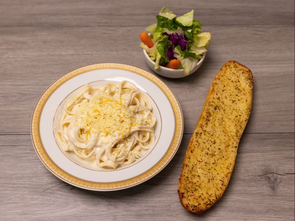 Fettuccini Alfredo
