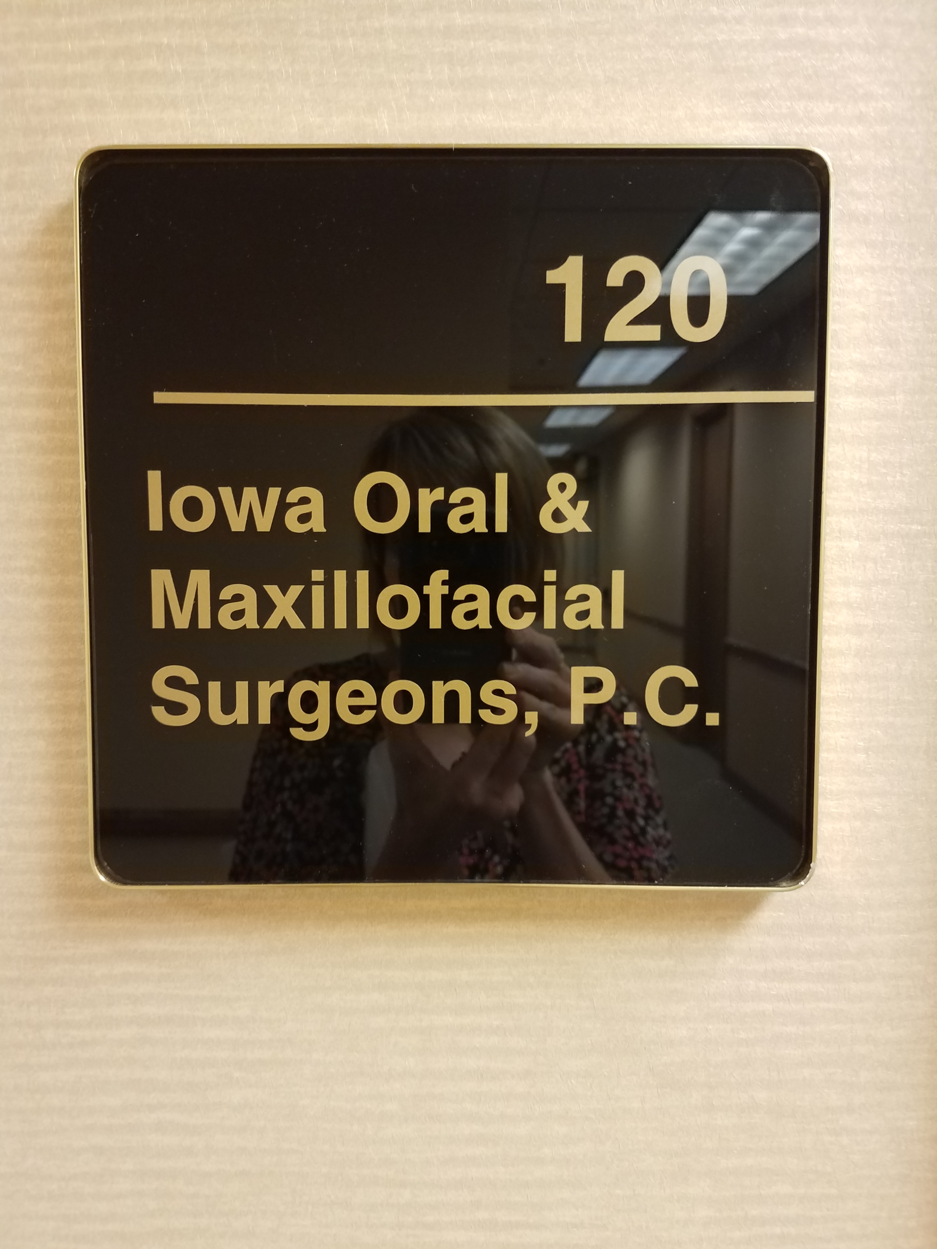 Iowa Oral & Maxillofacial Surgeons Pc Photo