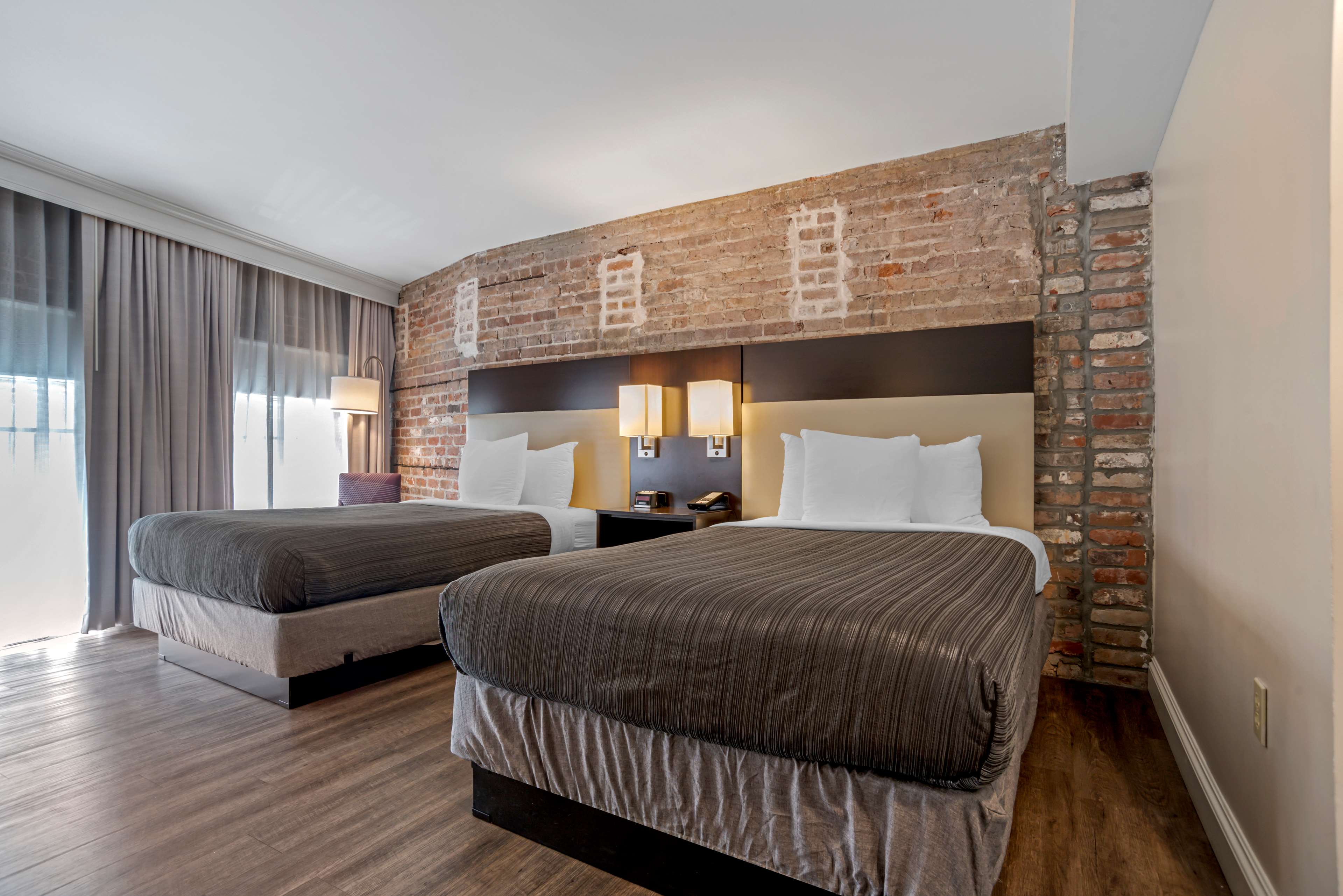 Queen Suite