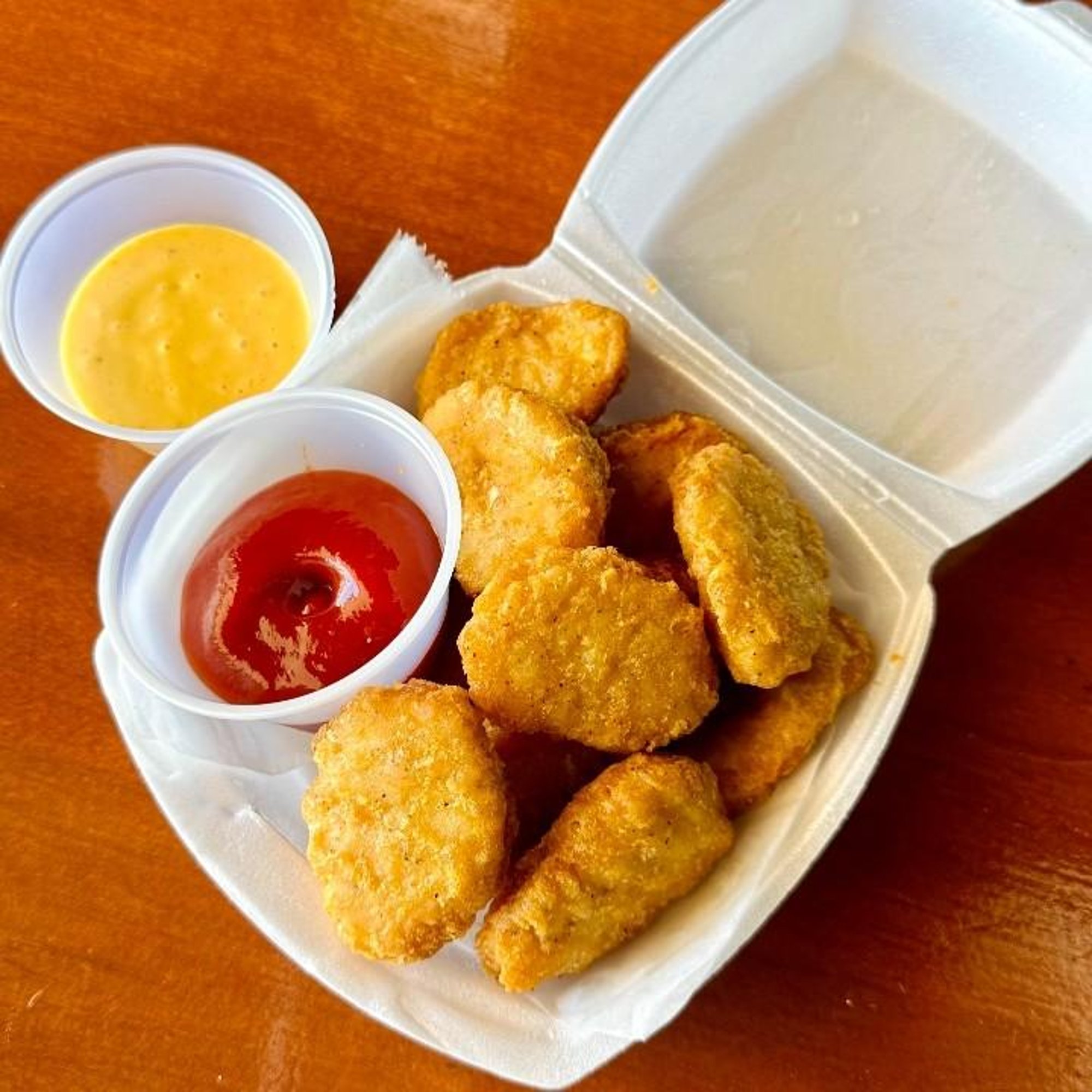 Chicken Nuggets (6) W/Fries
