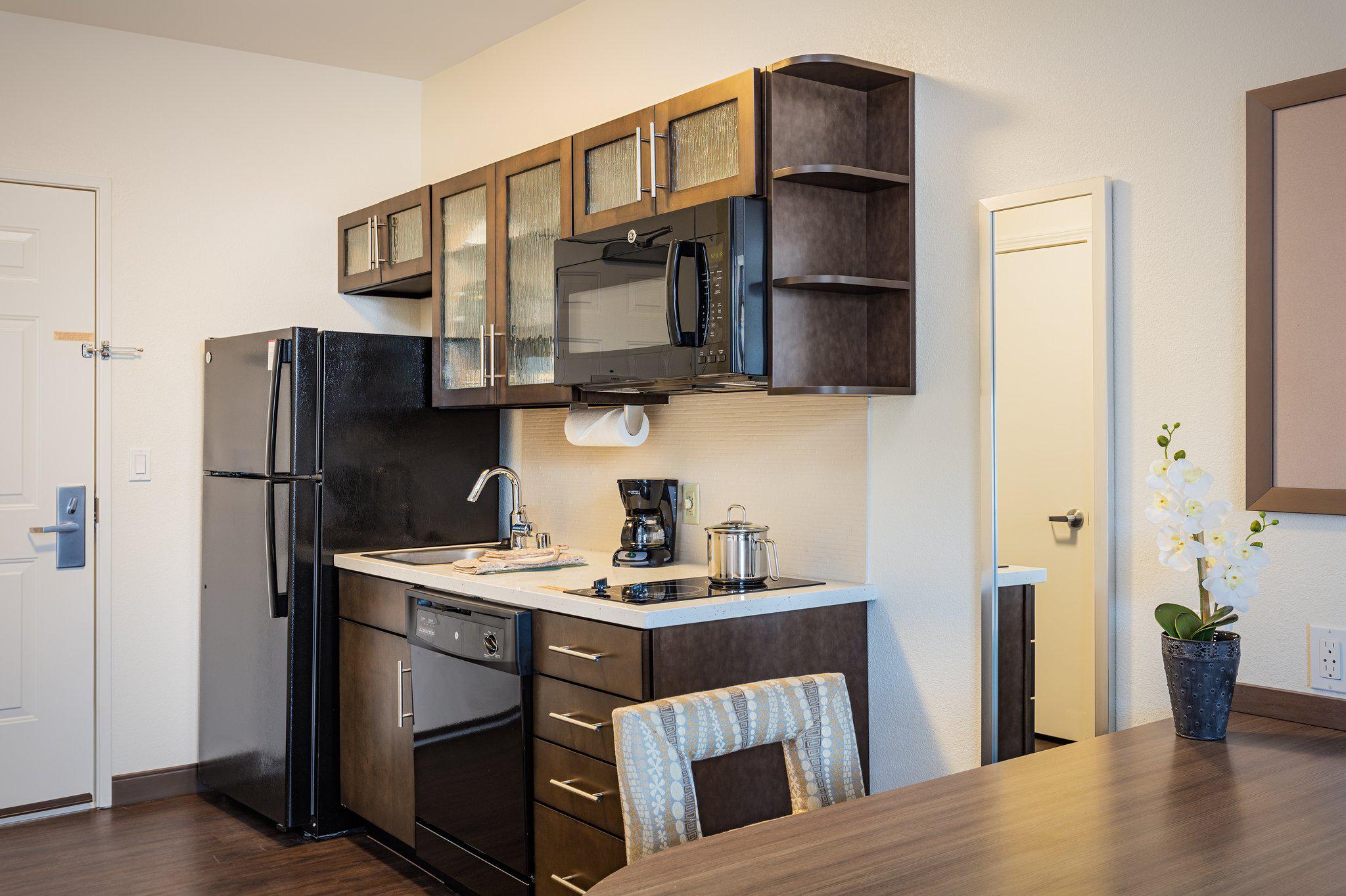 Candlewood Suites Anaheim - Resort Area Photo