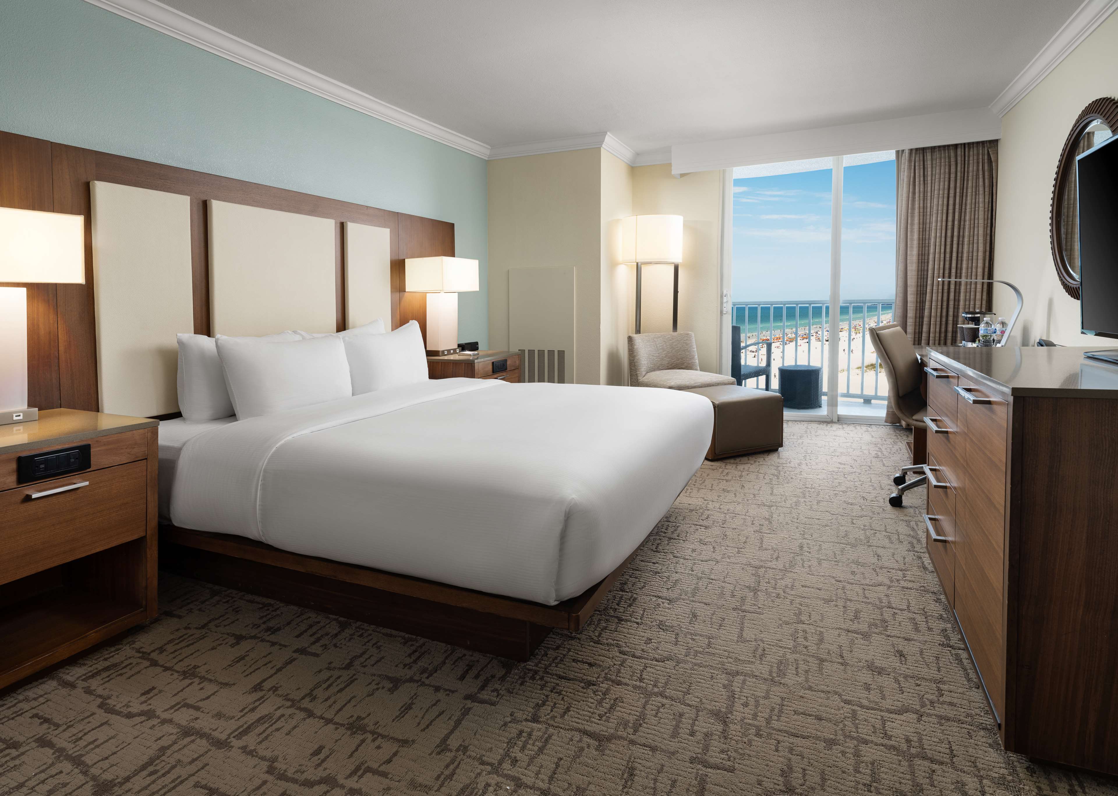 Hilton Clearwater Beach Resort & Spa Photo