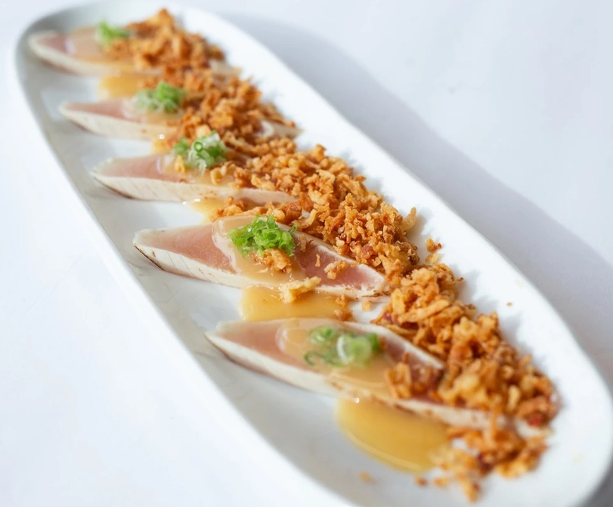 ALBACORE CRISPY ONION SASHIMI
