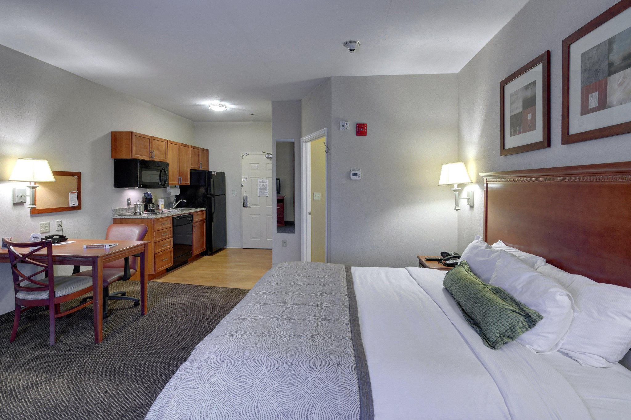 Candlewood Suites Enterprise Photo