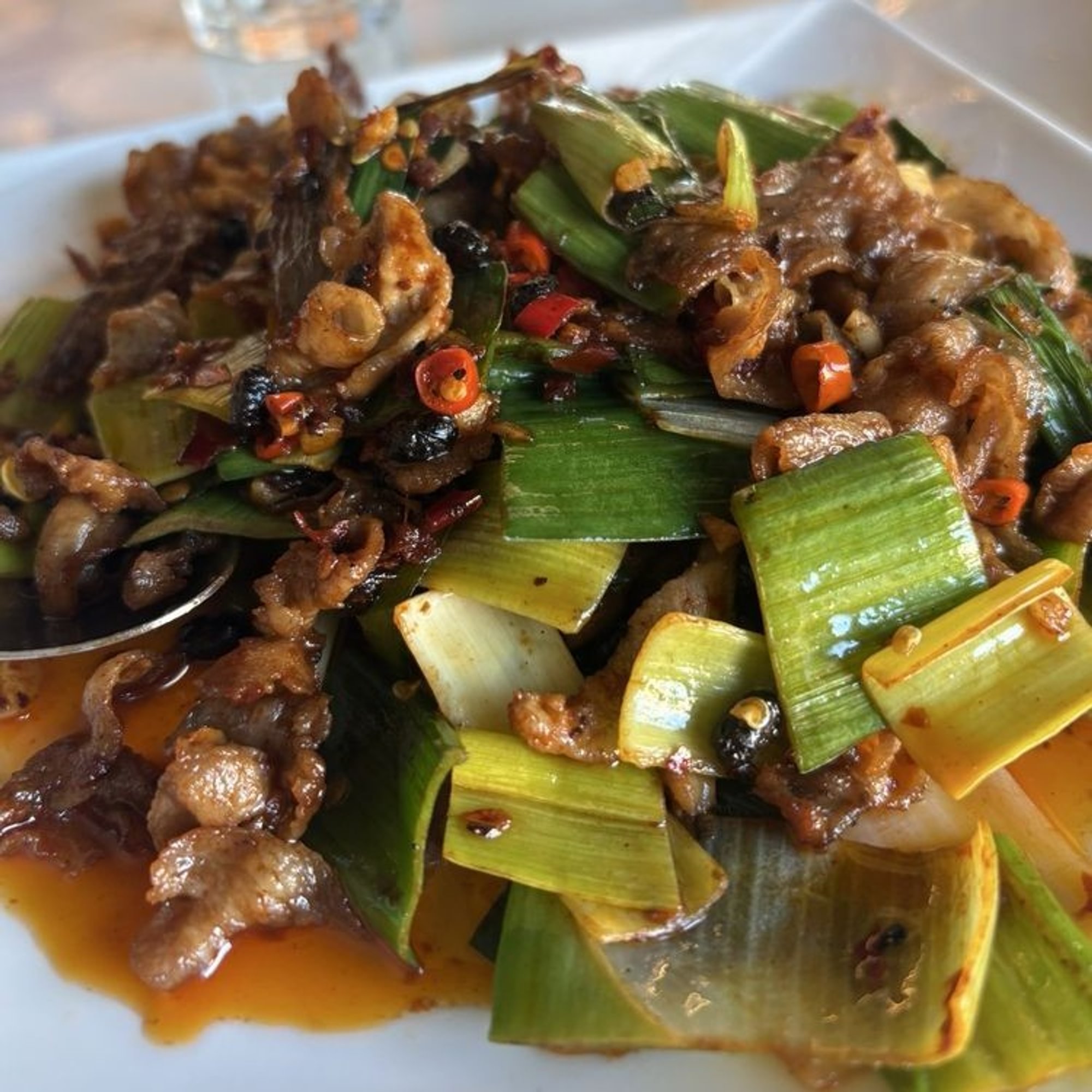 生爆盐煎肉 Sauteed Sliced Pork with Garlic Stem