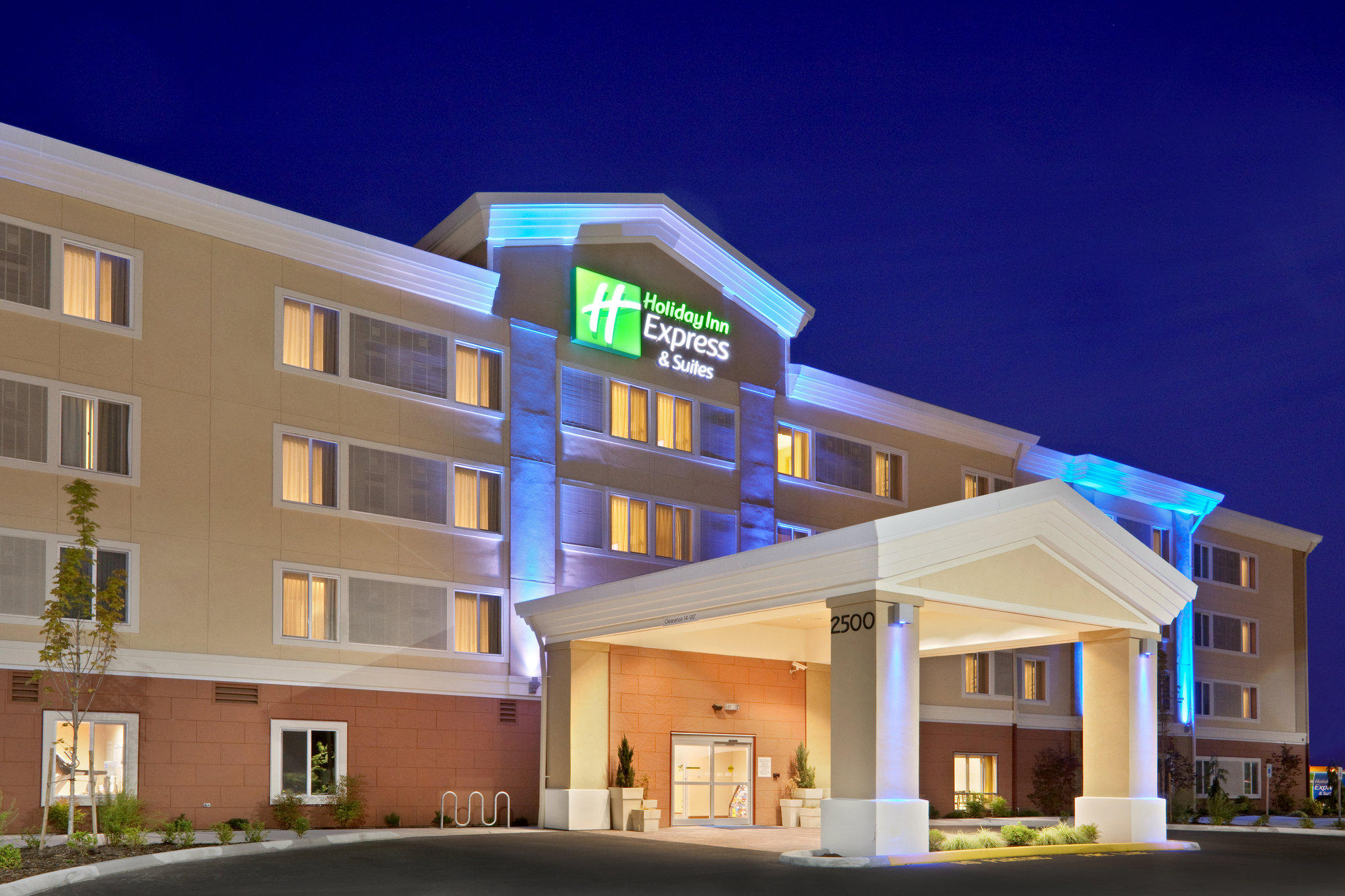 Holiday Inn Express & Suites Sumner - Puyallup Area Photo