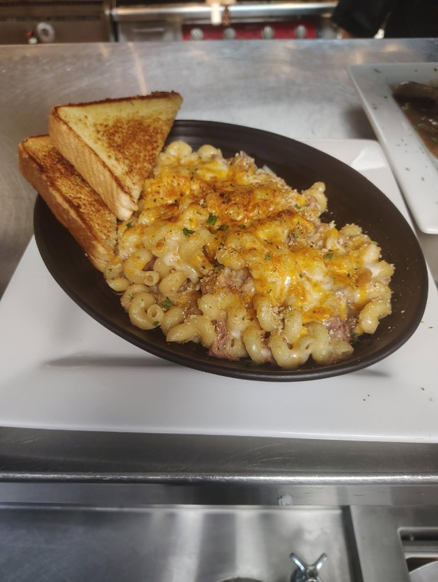Reubentini Mac N Cheese