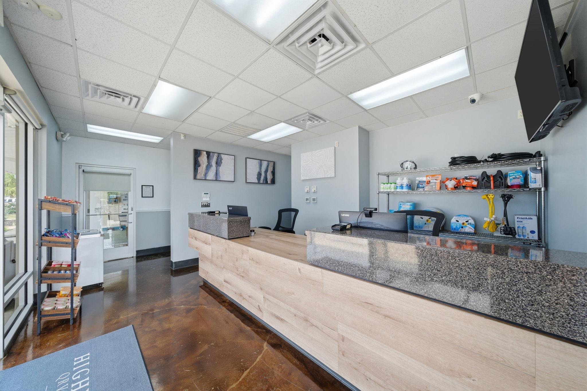 Highway 6 RV Resort by QRV Image