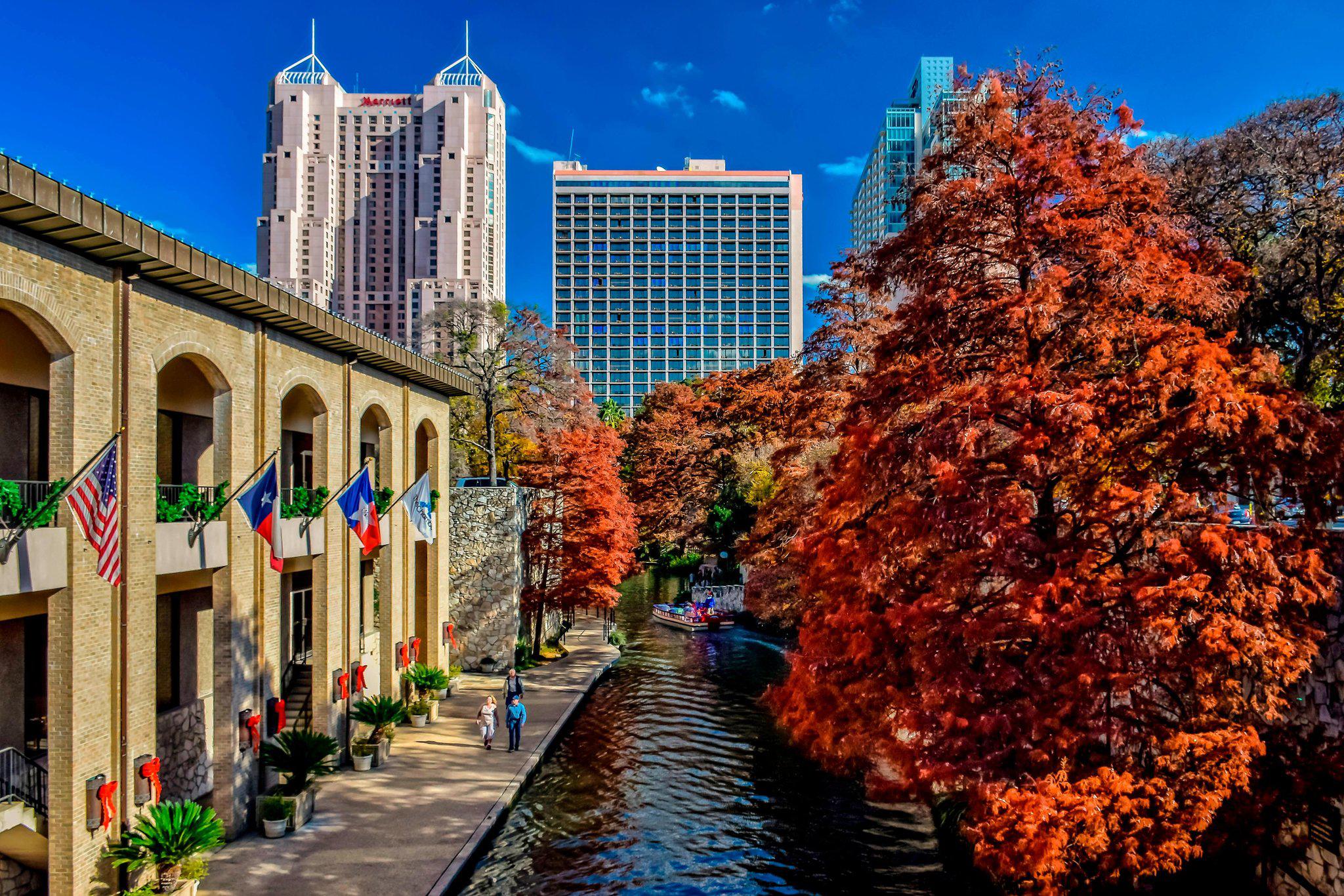 San Antonio Marriott Riverwalk Photo