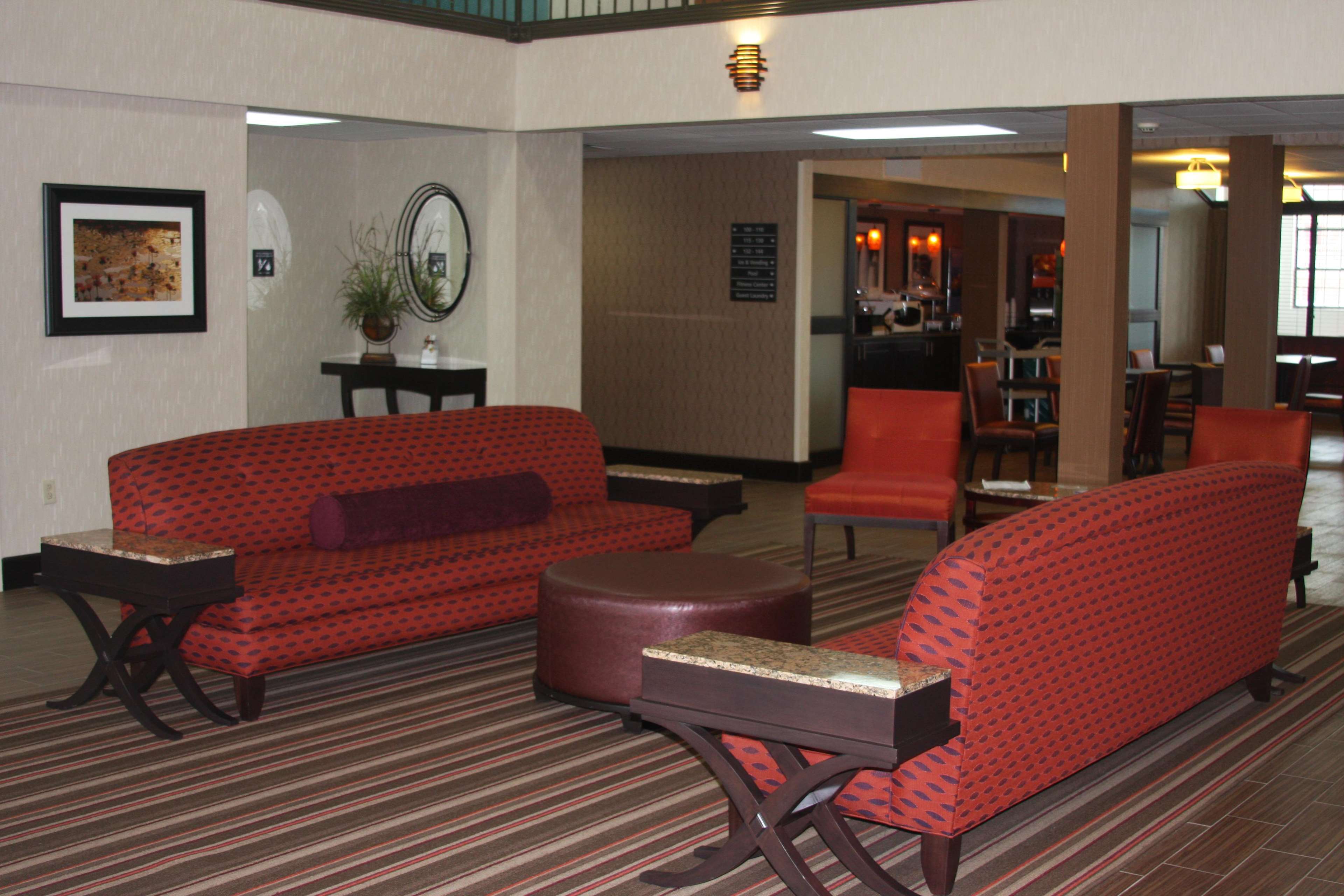 Hampton Inn Russellville Photo