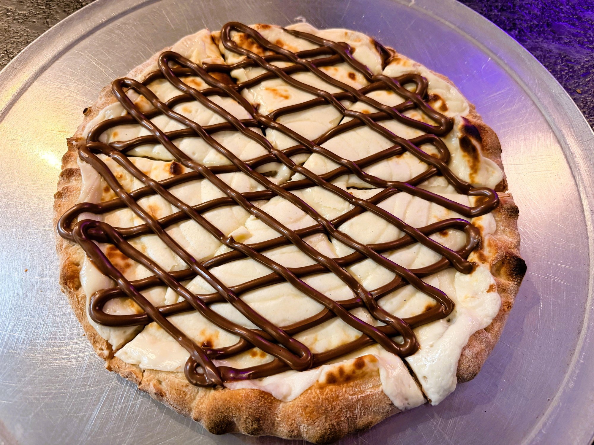 Nutella Cheesecake Pizza