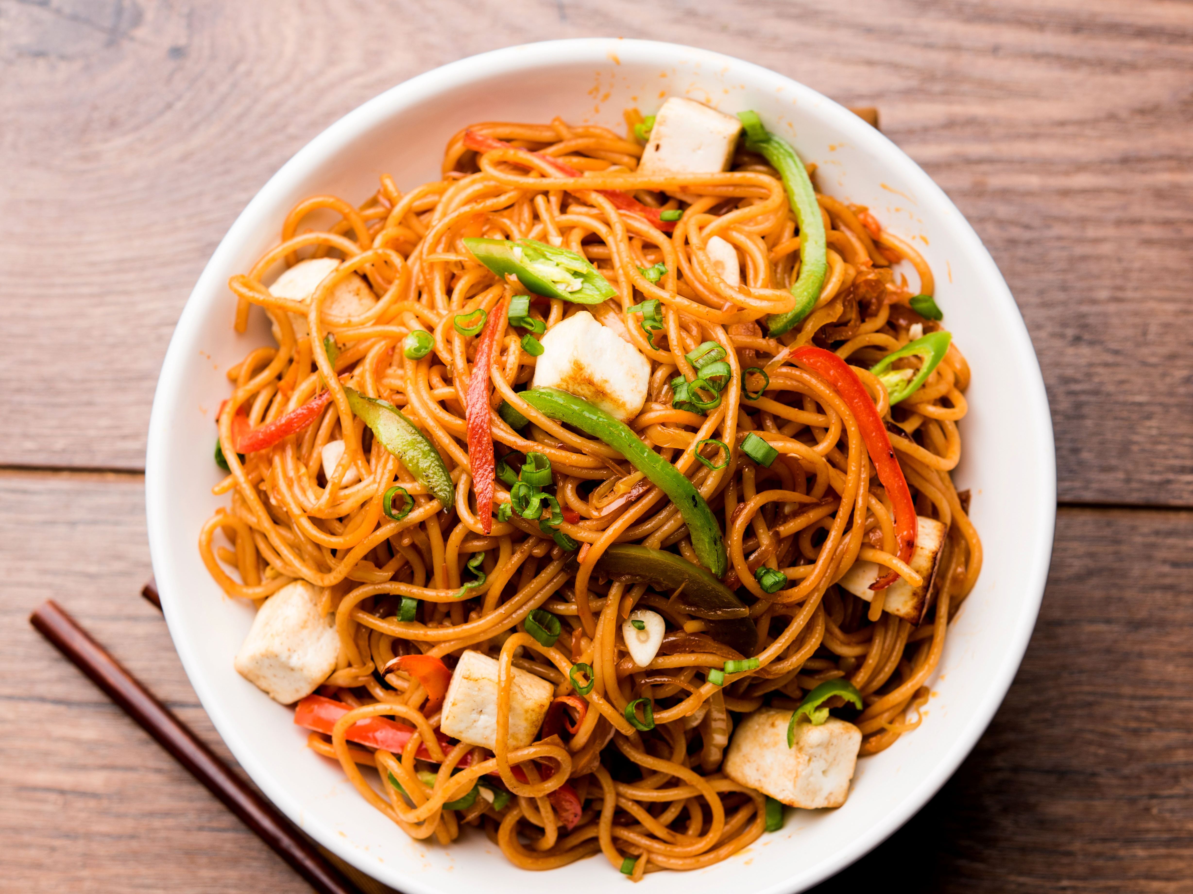 Schezwan Veg Noodles