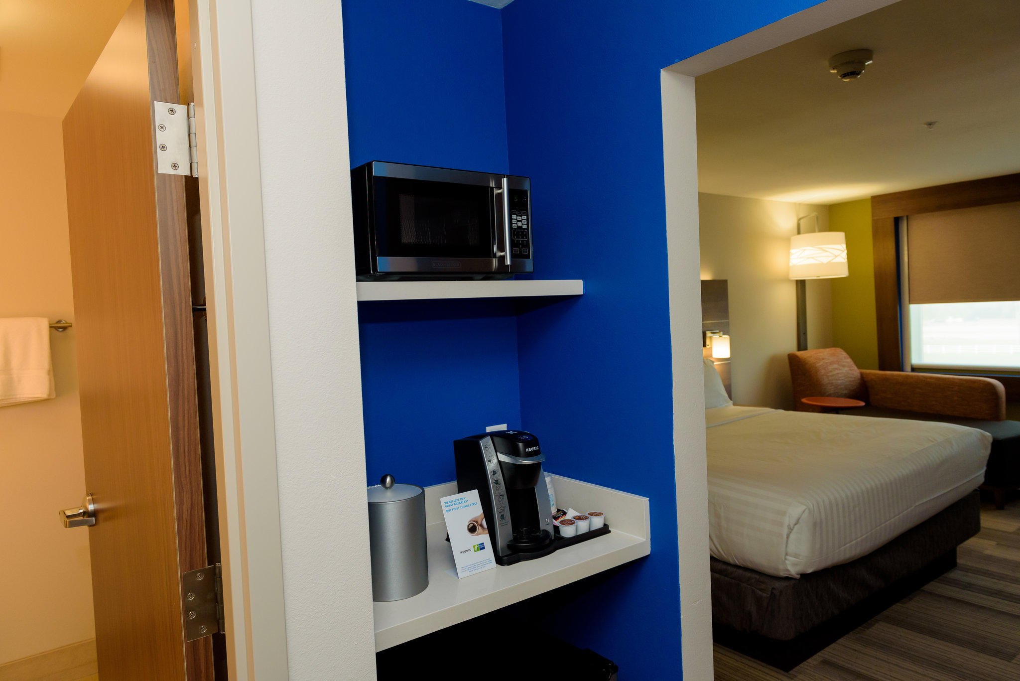 Holiday Inn Express & Suites McKinney - Frisco East Photo