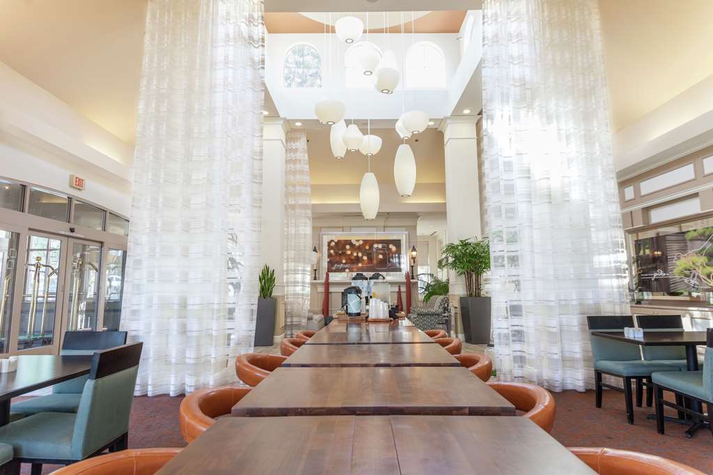 Hilton Garden Inn Palm Springs/Rancho Mirage Image