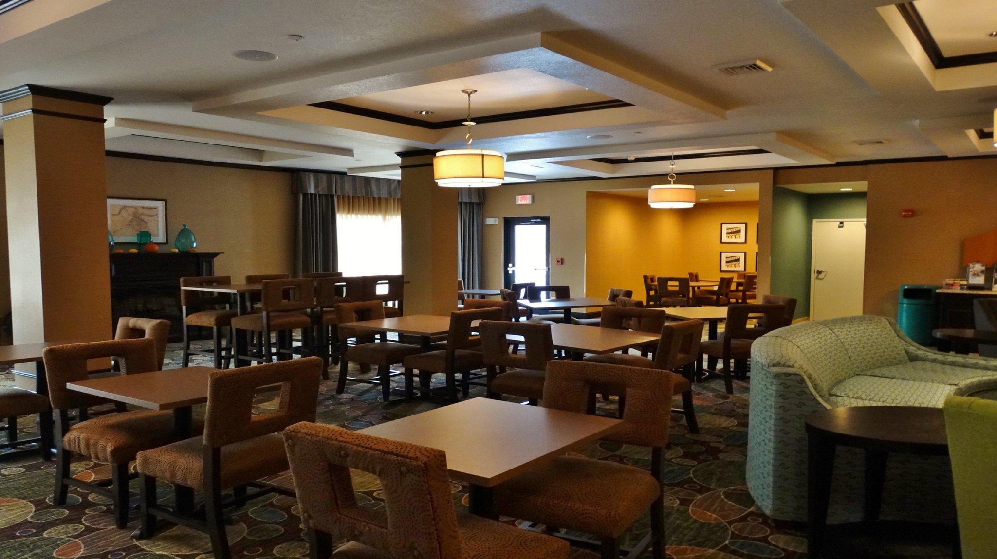 Holiday Inn Express & Suites Montgomery Photo