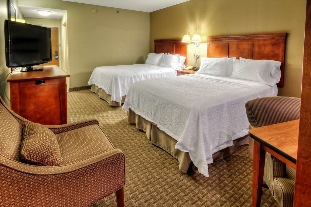 Hampton Inn Franklin Image