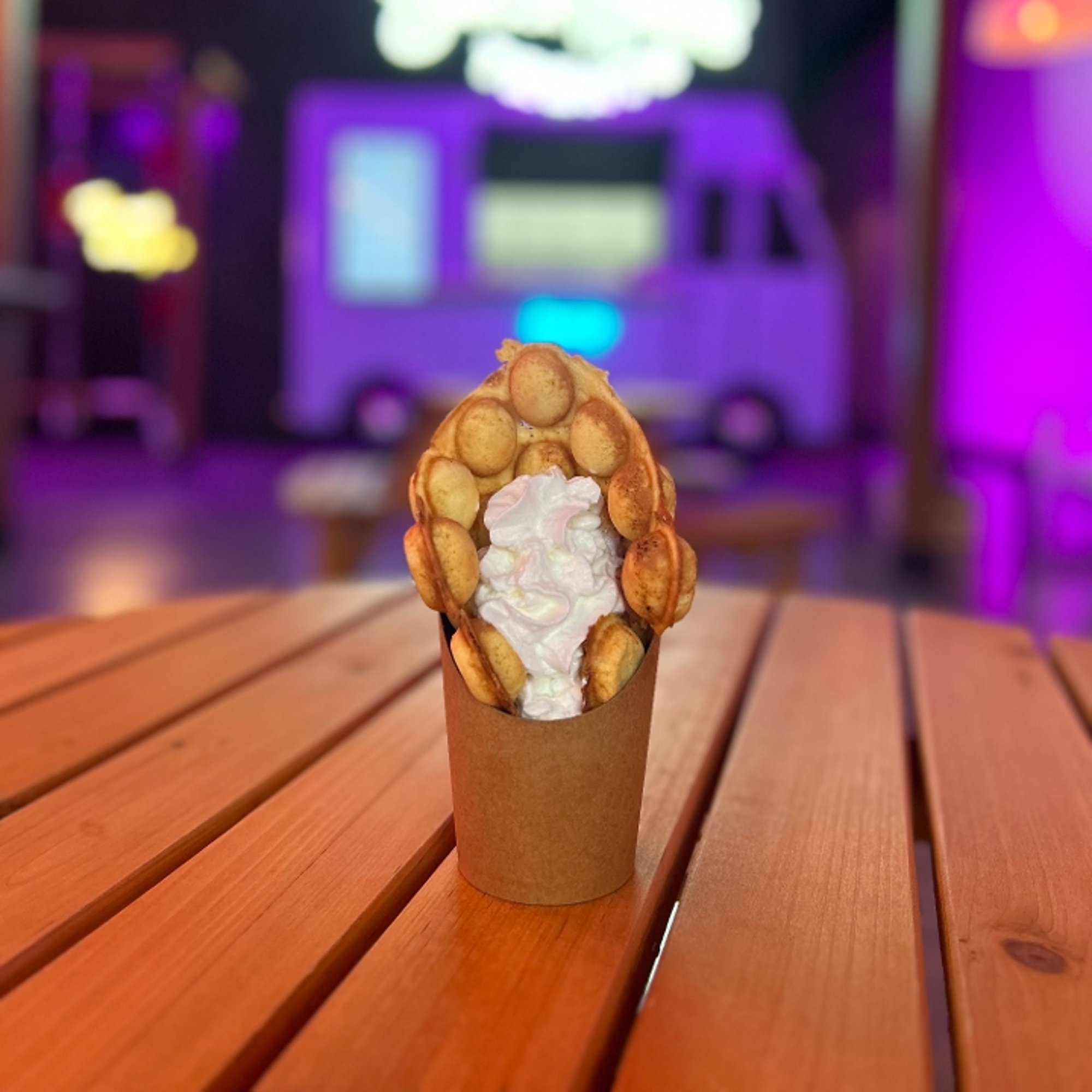 Plain Bubble Waffle (Waffle only! with whip)