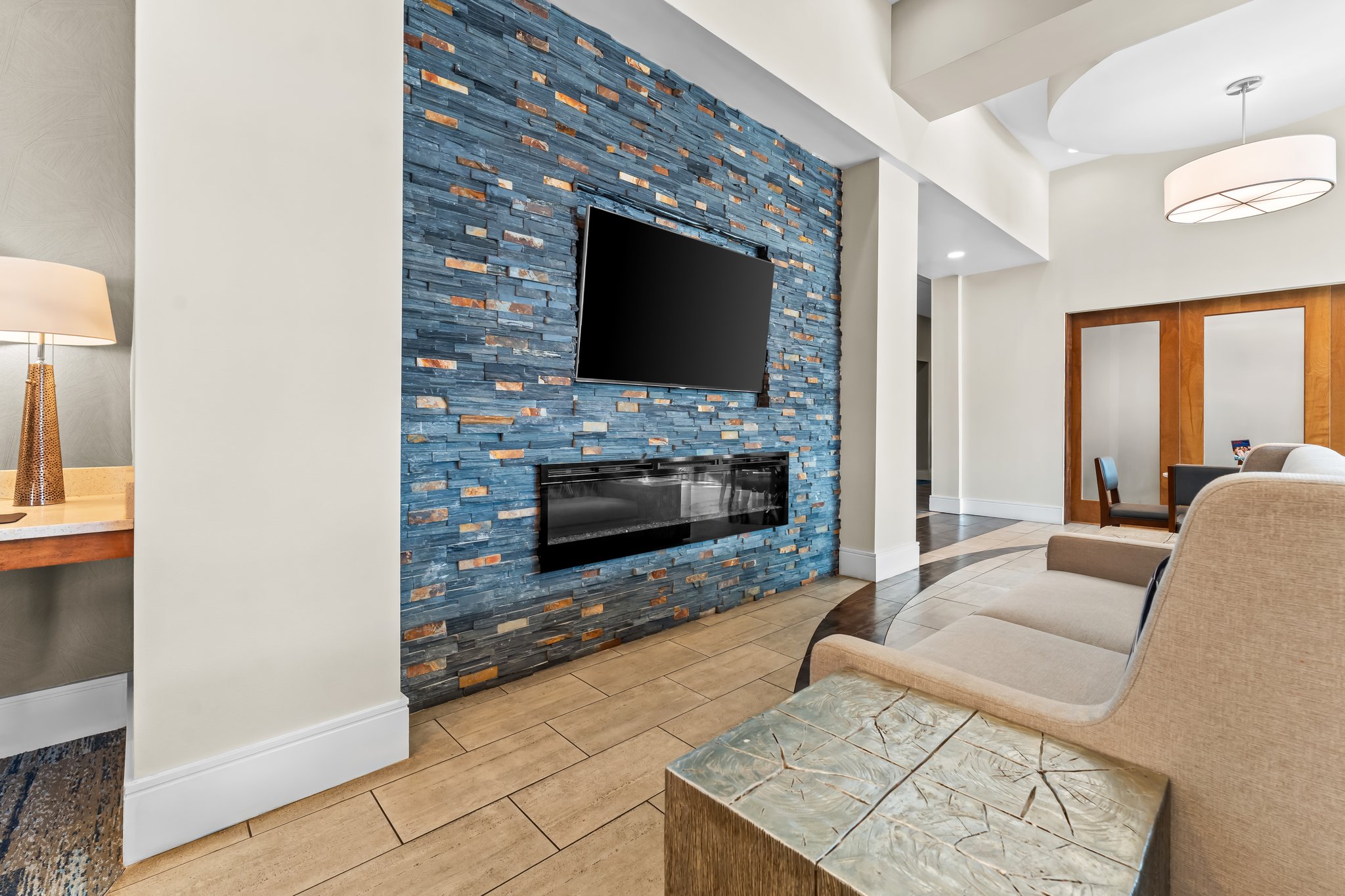 Holiday Inn Express & Suites Albany by IHG Image