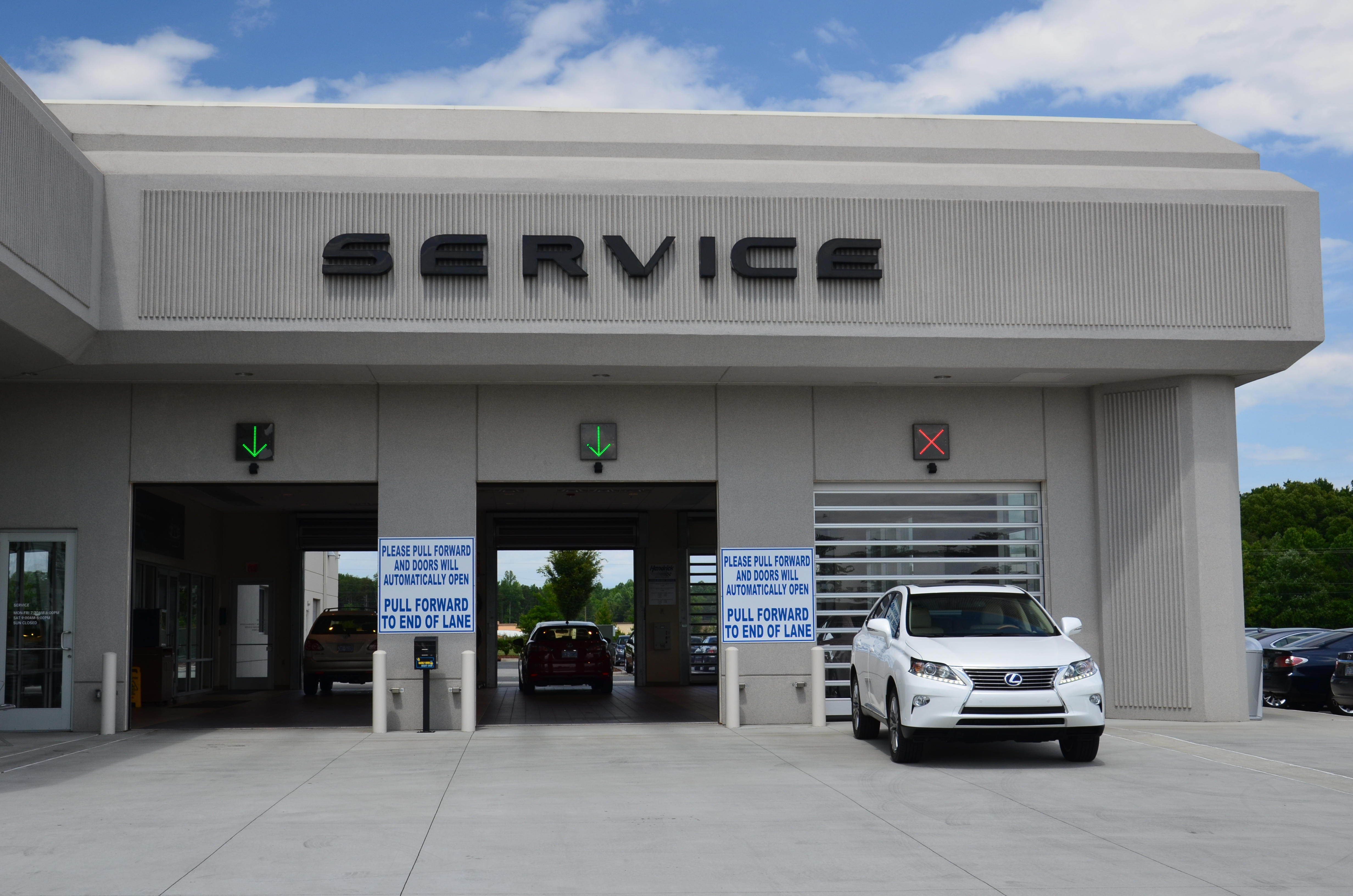 Hendrick Lexus Northlake Photo