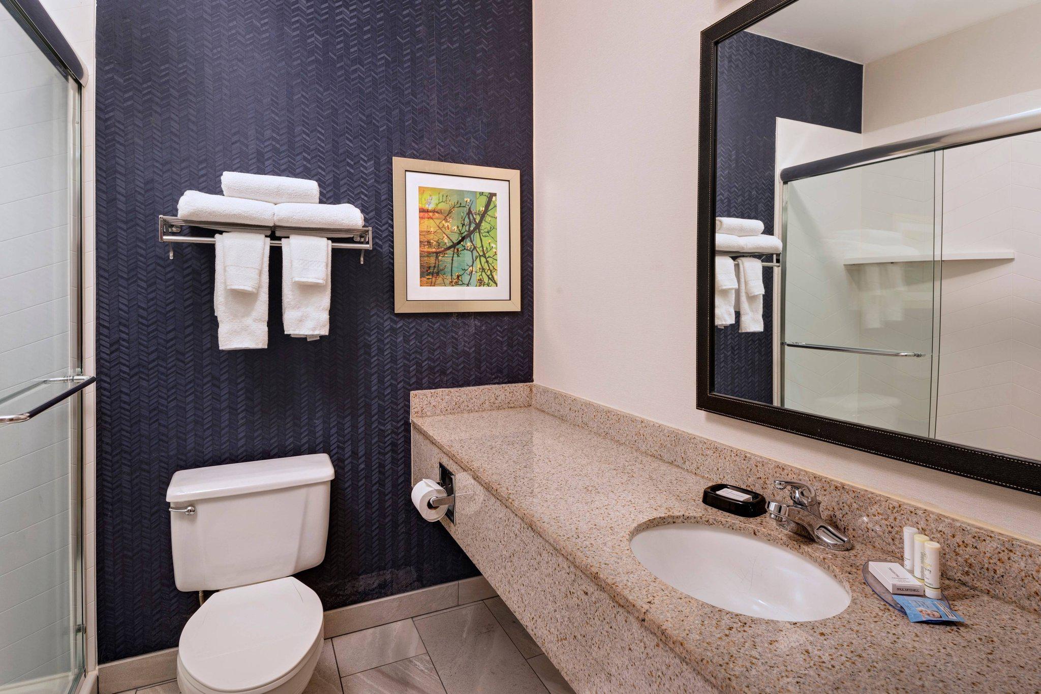 Fairfield Inn by Marriott St. Louis Collinsville, IL Photo